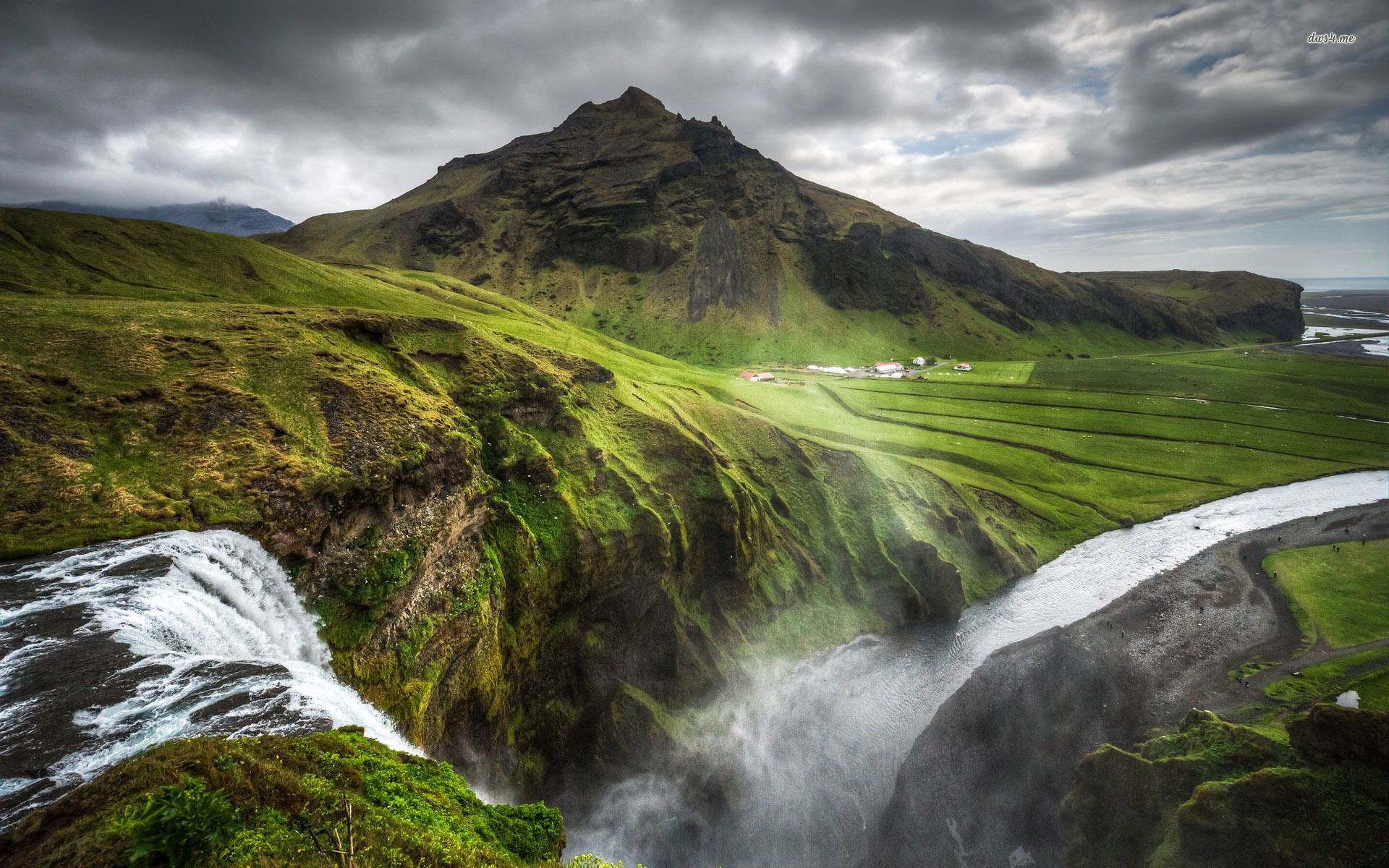 Cascate e montagna verde Islanda, 1920x1200 Full HD+ WUXGA, Desktop