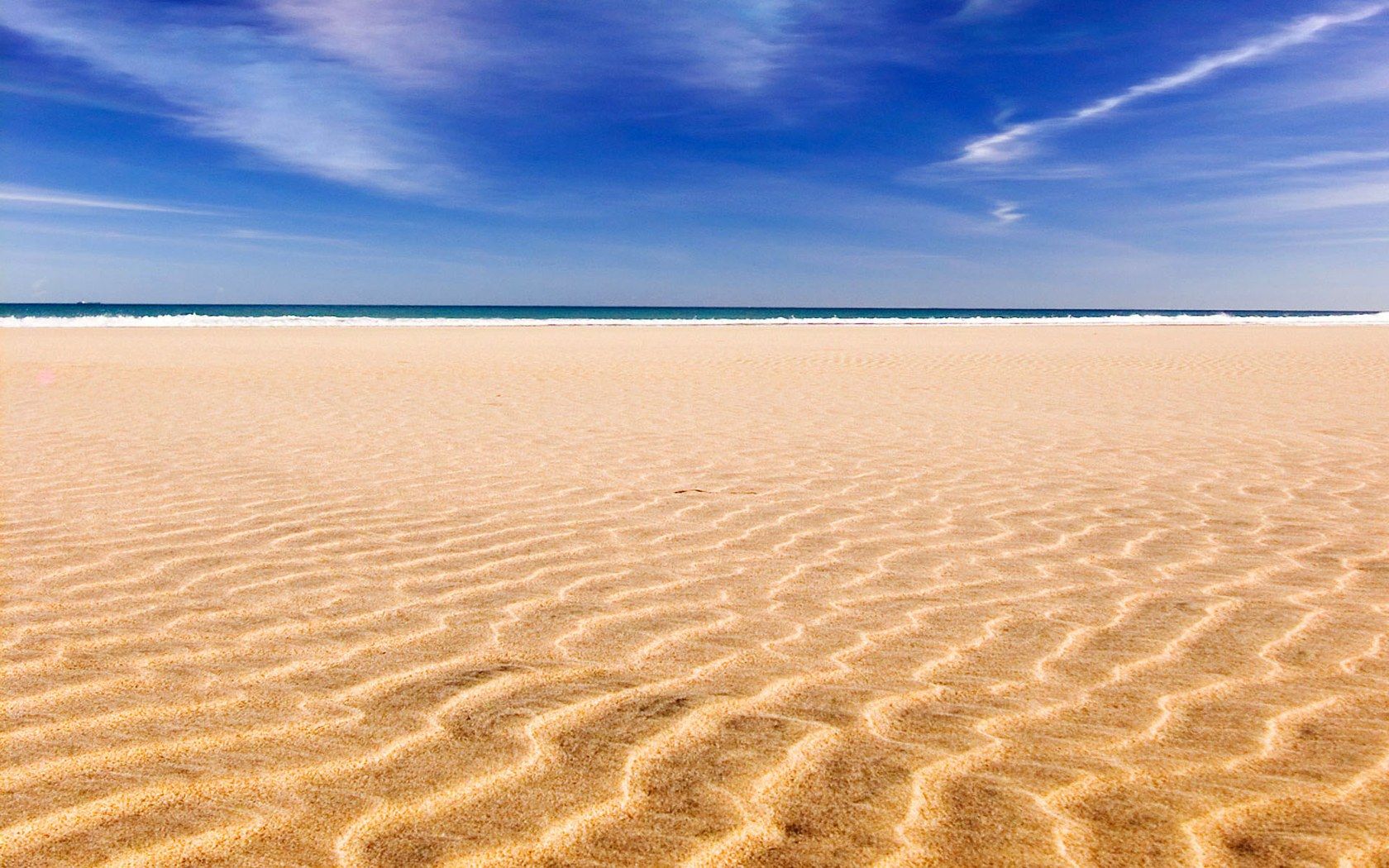 Spiaggia sabbia mare cielo, 1680x1050 900p, MacBook Air