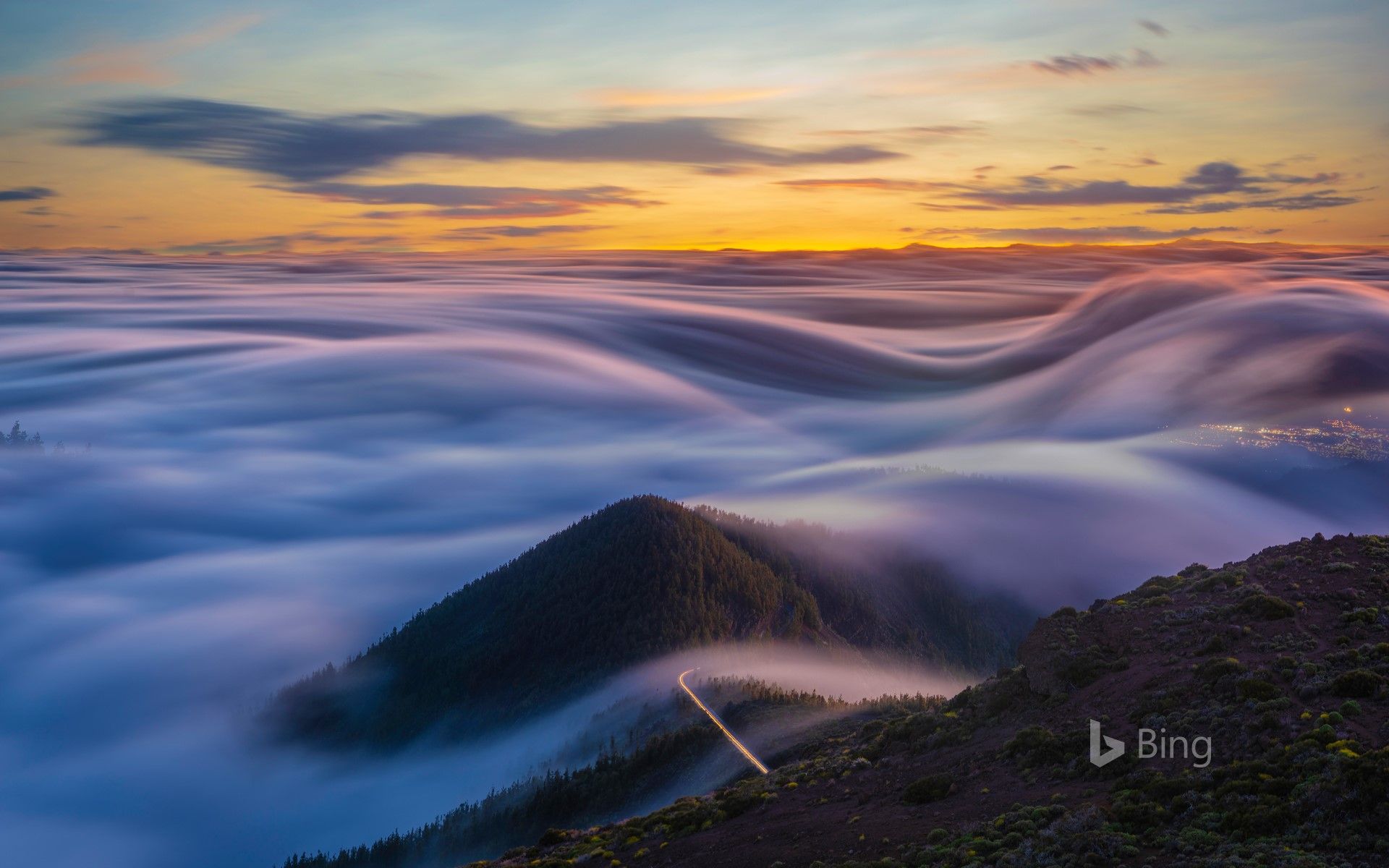Nuvole su montagne Tenerife, 1920x1200 Full HD+, Laptop