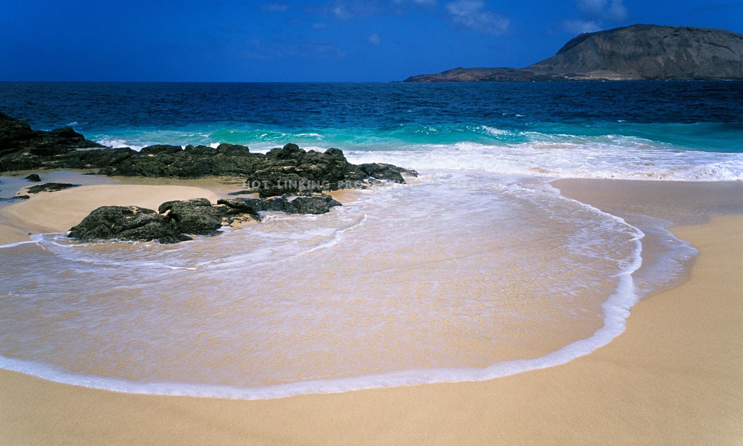 Spiaggia rocciosa Isole Canarie, 2560x1536 2K QHD, PC