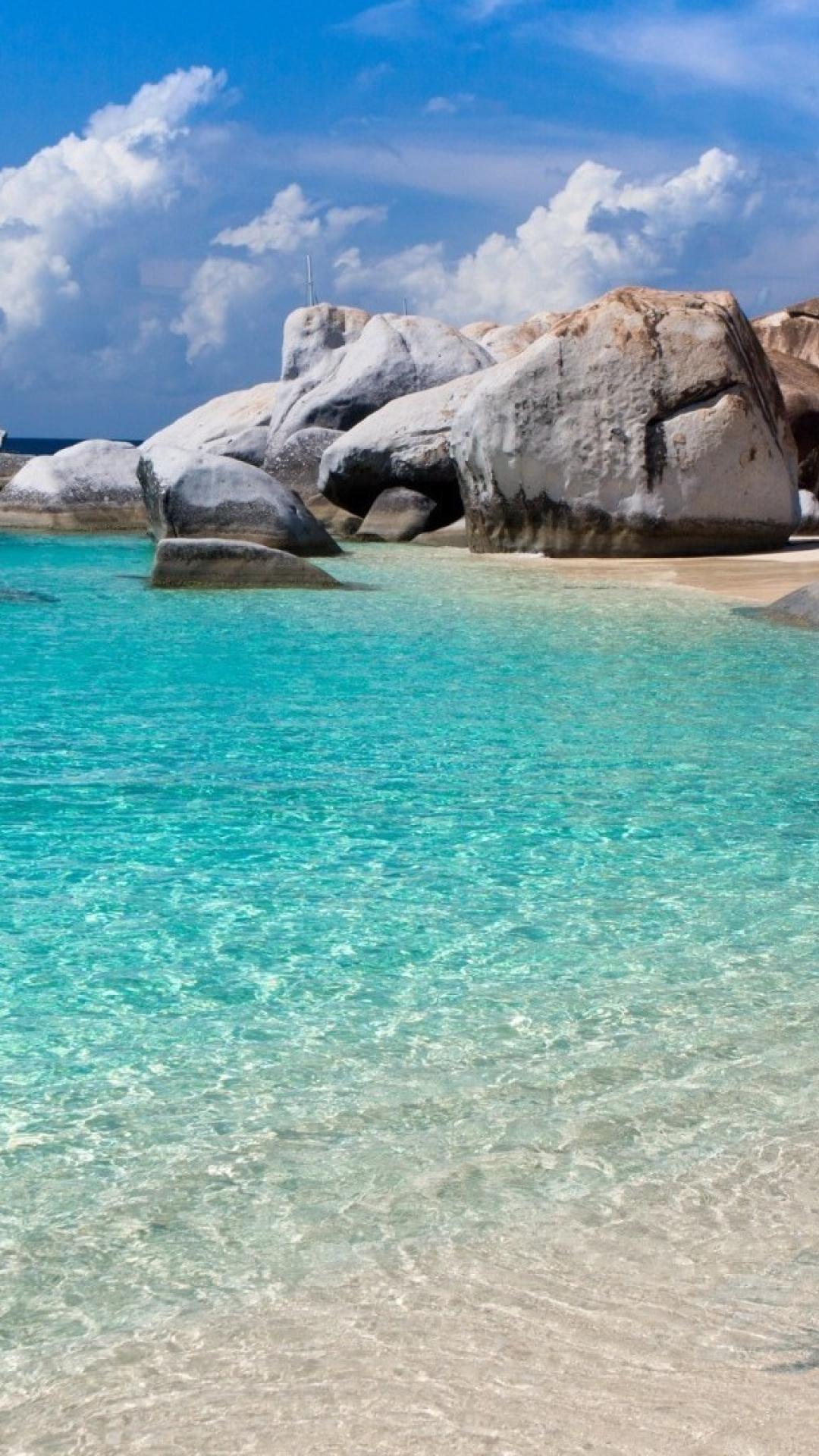 Spiaggia rocce mare turchese, 1080x1920 Verticale, Telefono