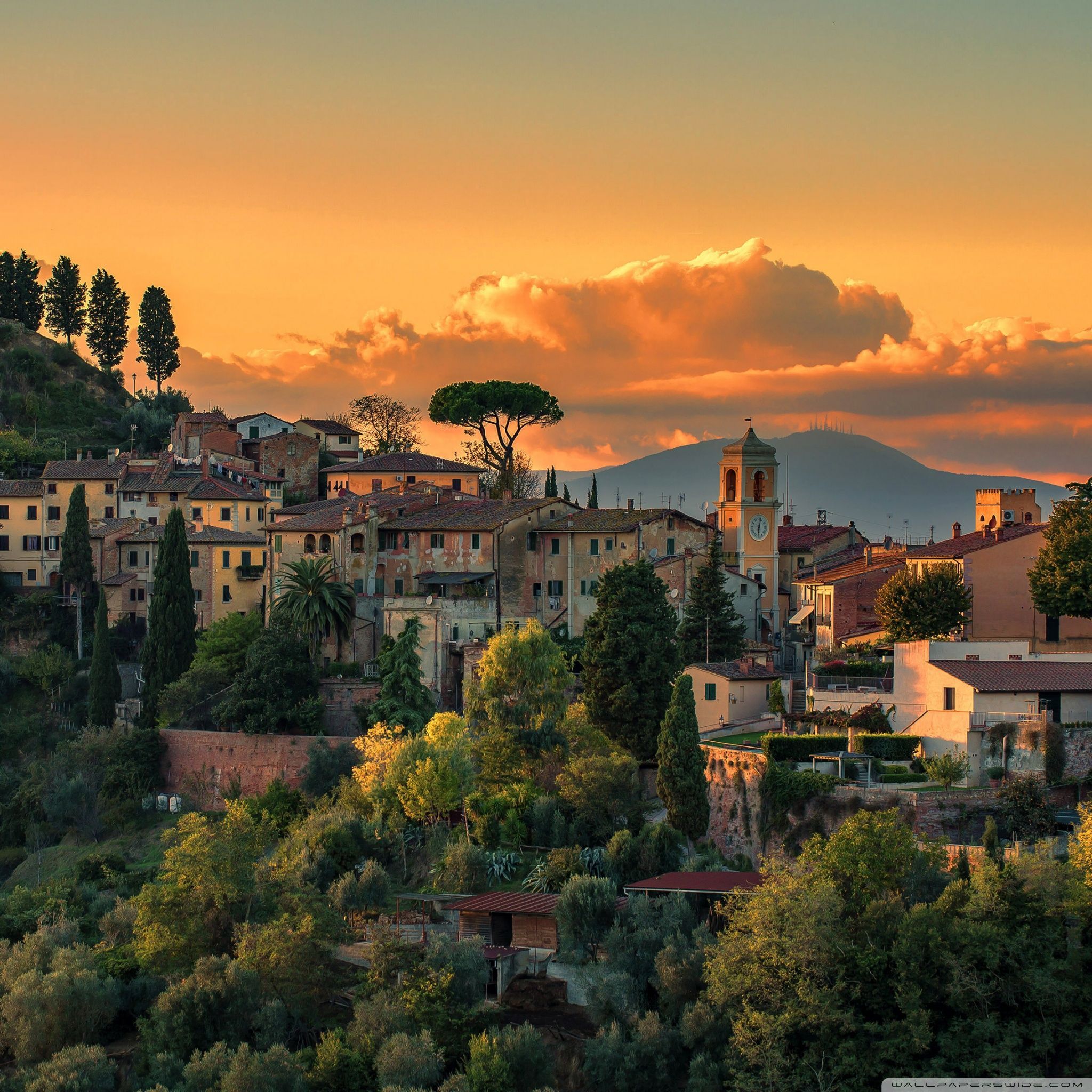 Borgo toscano al tramonto, 2048x2048 2K, Desktop