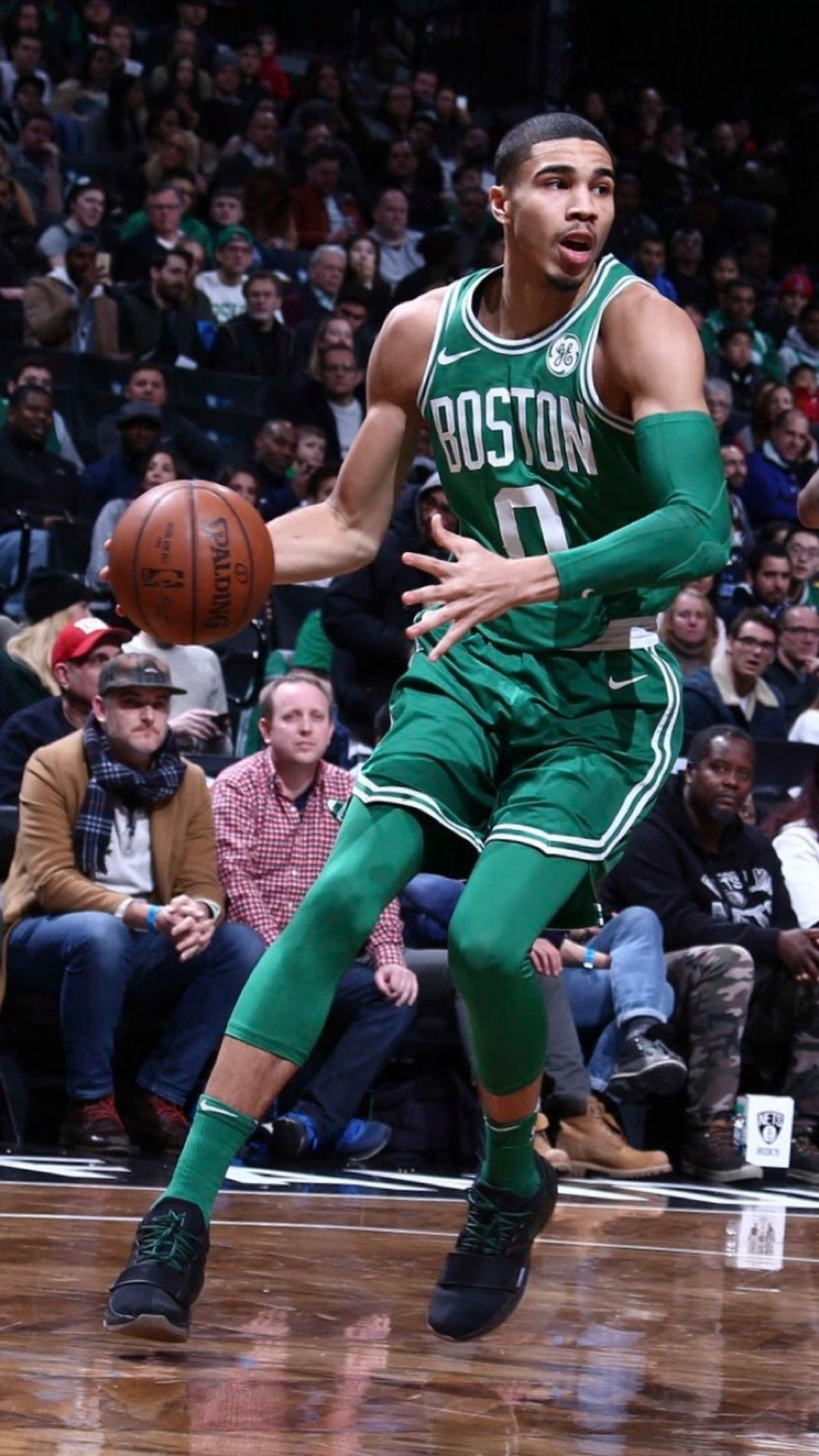 Giocatore Boston Celtics basket, 1080x1920 Verticale, Telefono