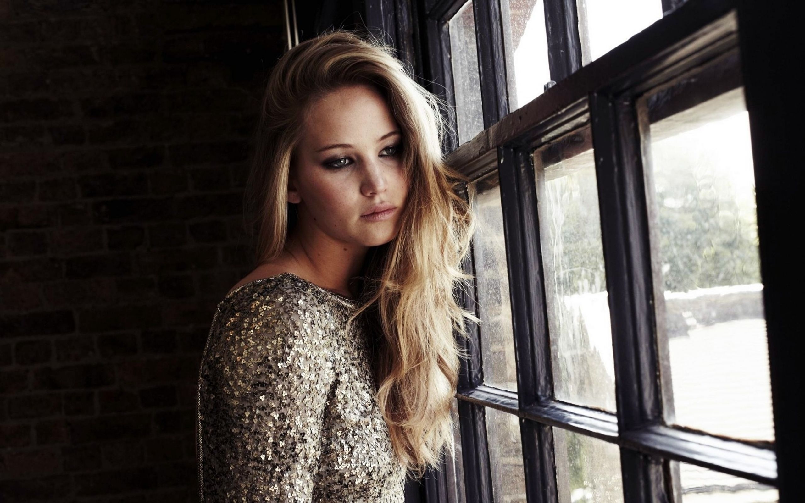 Jennifer Lawrence vicino finestra, 2560x1600 WQXGA, MacBook Pro