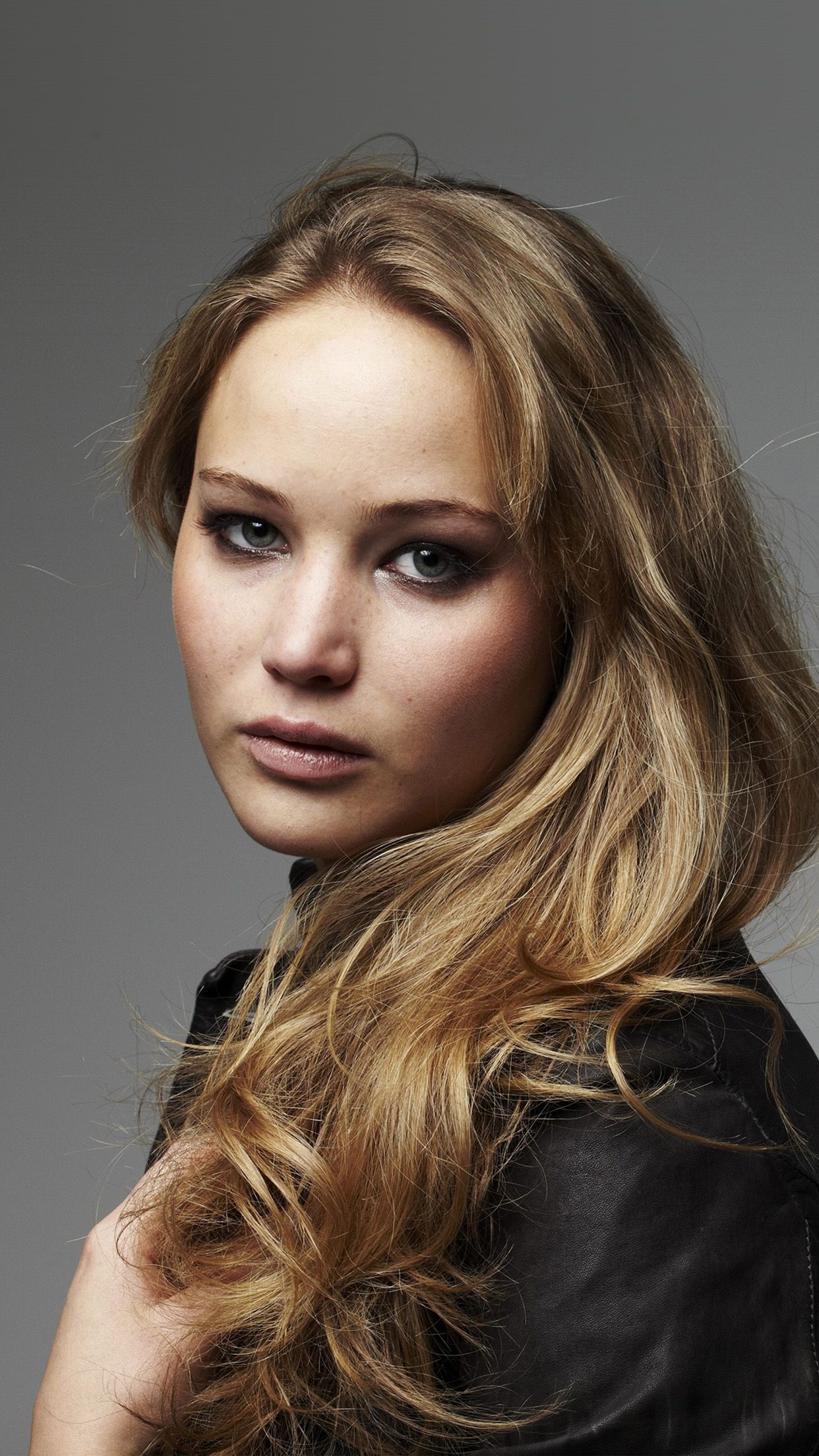 Jennifer Lawrence ritratto attrice, 1242x2208 Verticale, Mobile
