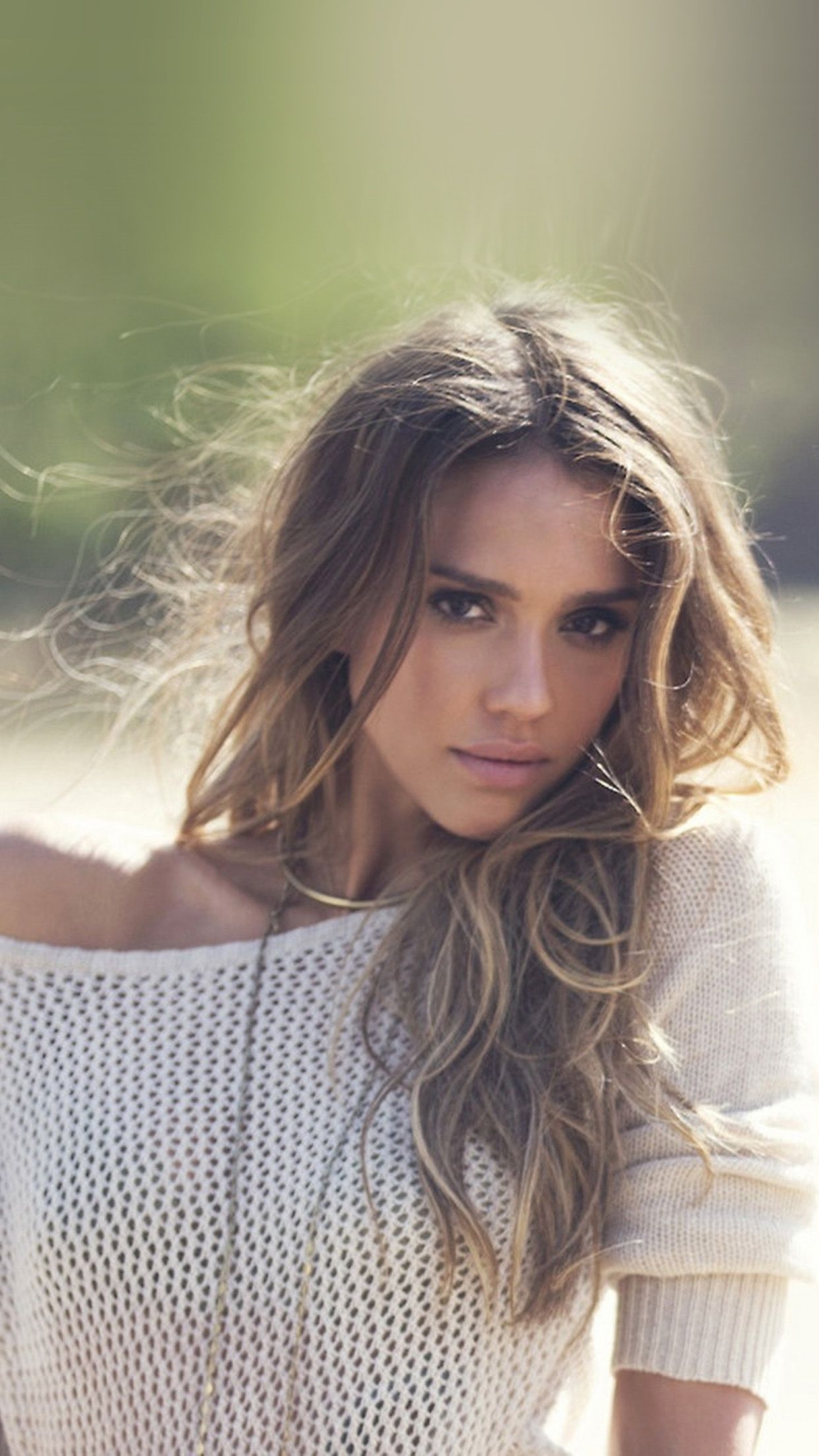 Jessica Alba ritratto, 1242x2208 Verticale, Telefono