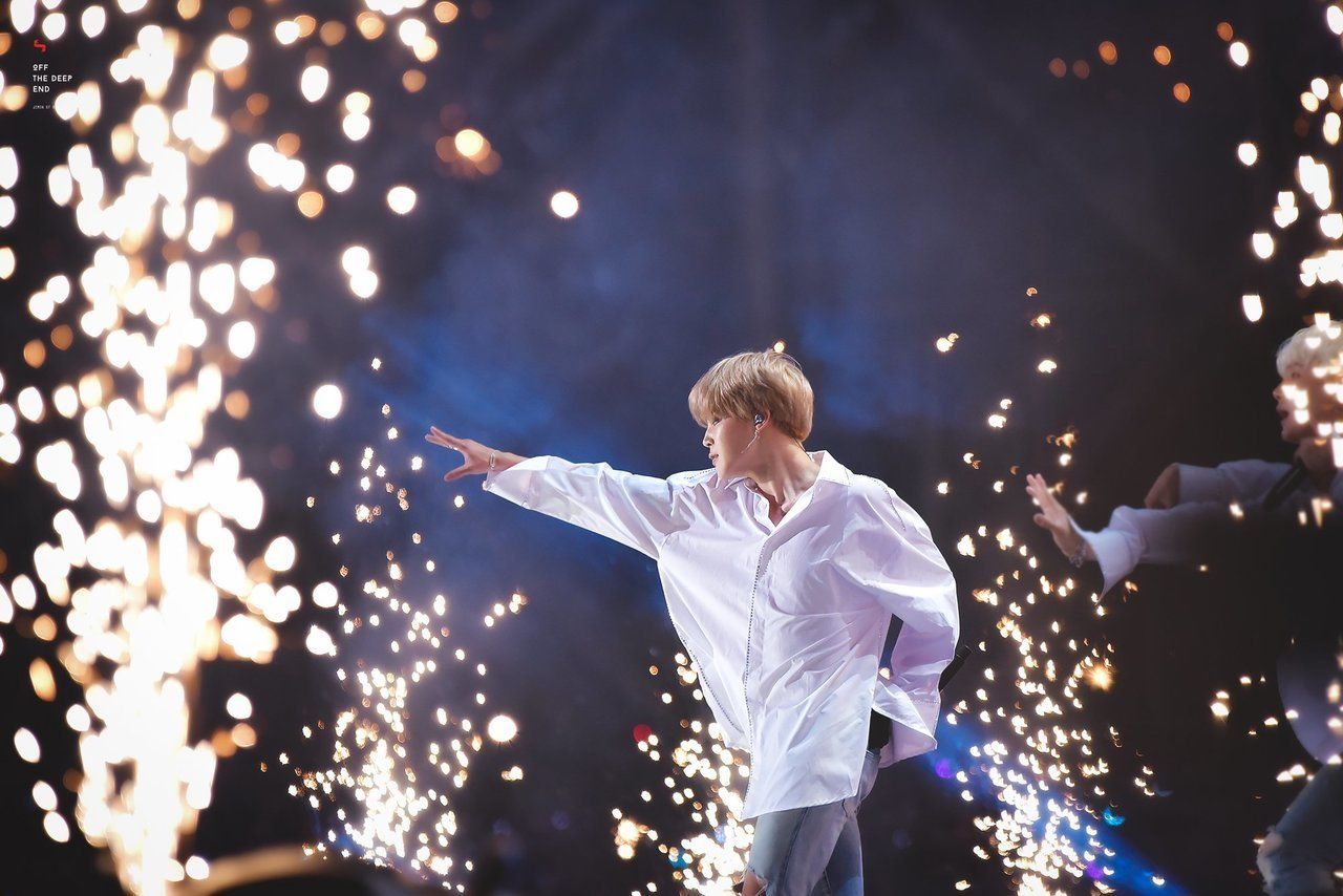 Jimin BTS con fuochi d'artificio, 1280x854 HD, Desktop