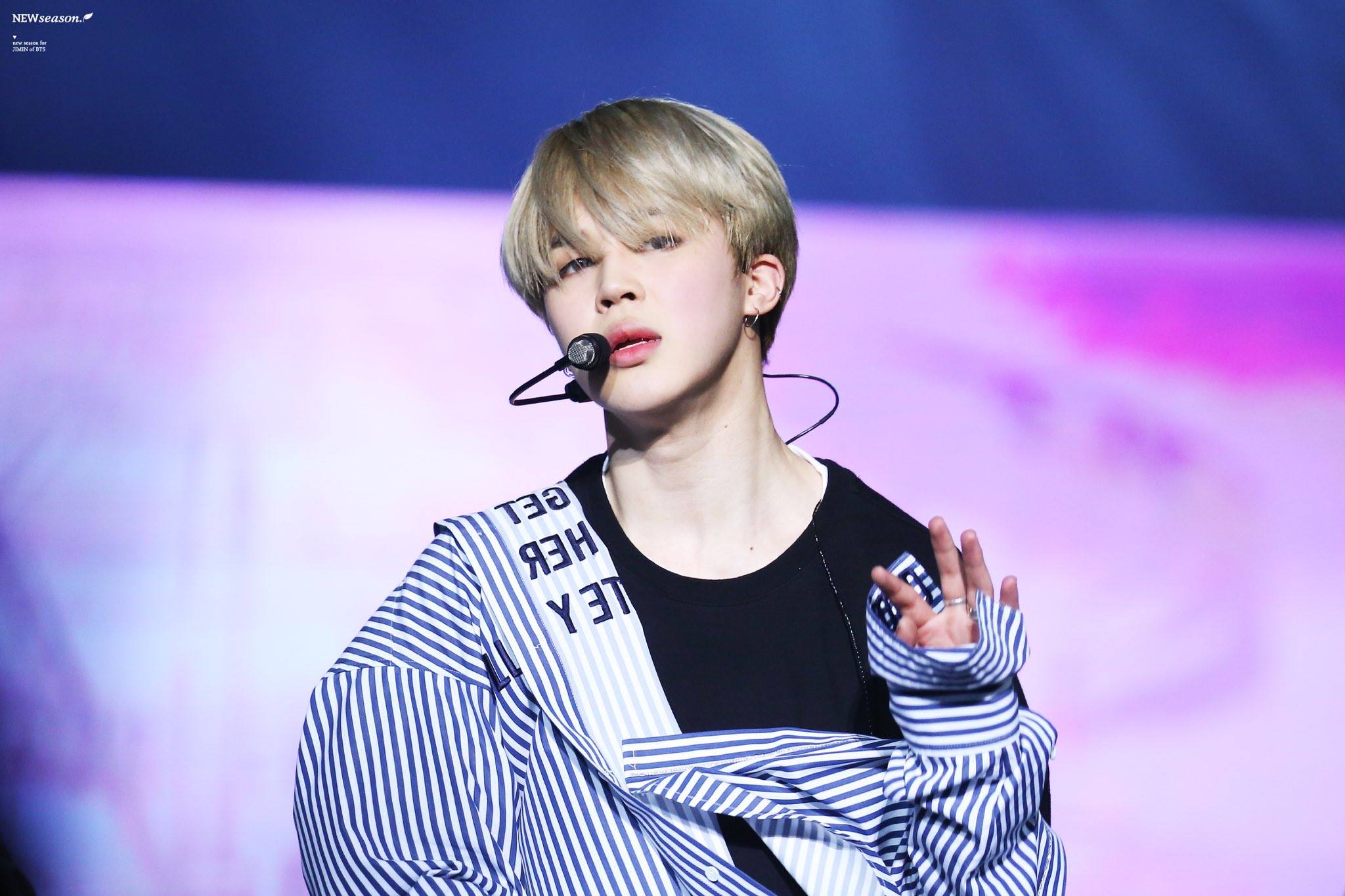 Jimin BTS in concerto, 2048x1365 2K, PC Desktop