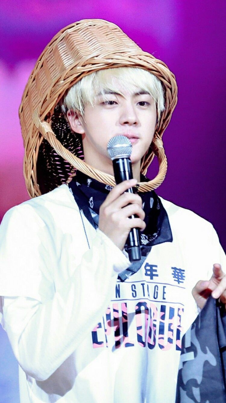 Jin BTS con cappello di paglia, 750x1334 Verticale, iPhone