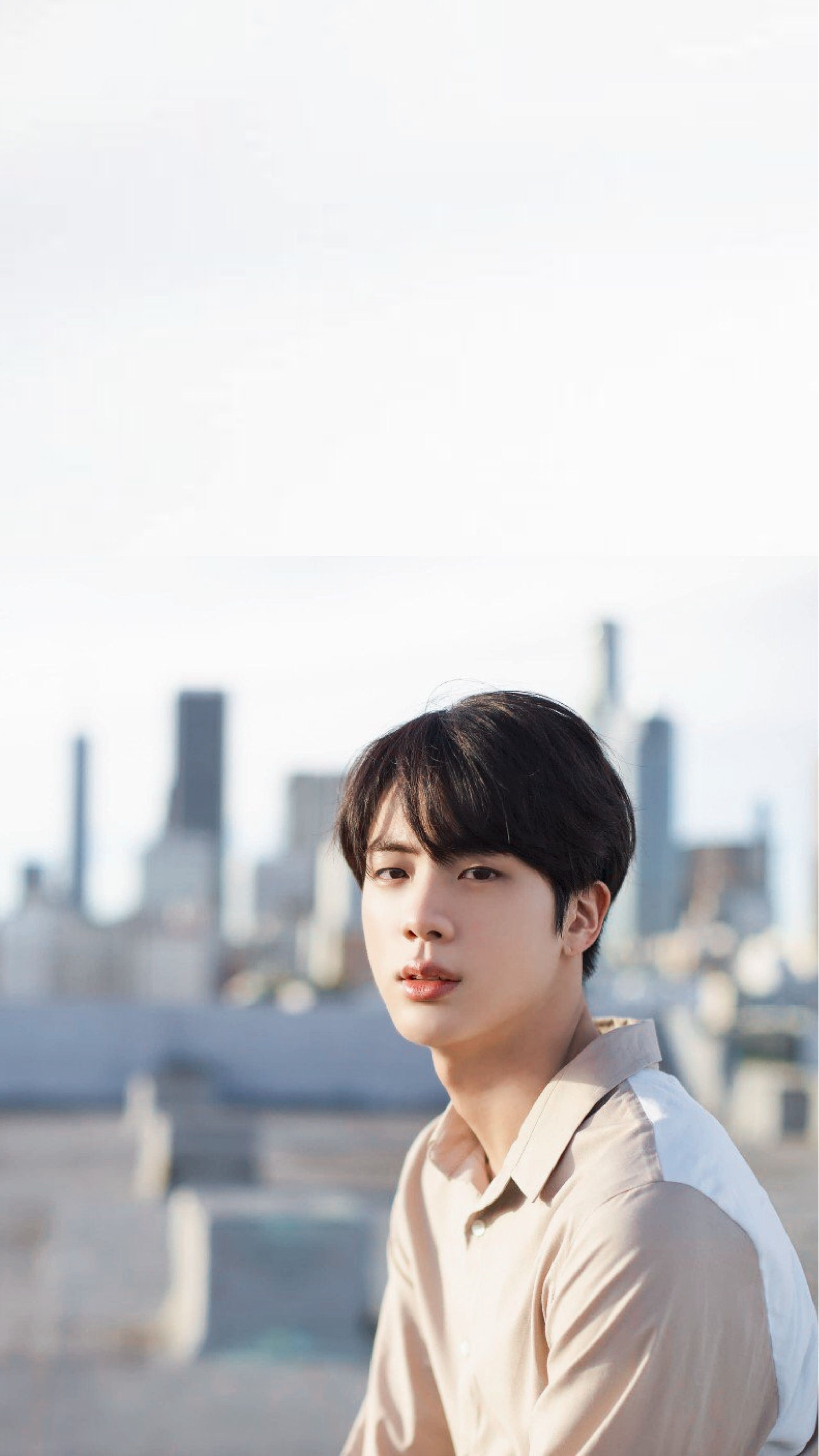 Jin BTS città sfondo, 2394x4257 Verticale, POCO