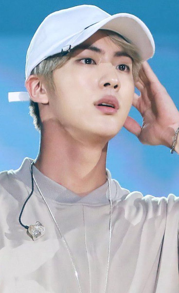 Jin BTS con cappellino, 736x1200 Full HD Verticale, iPhone