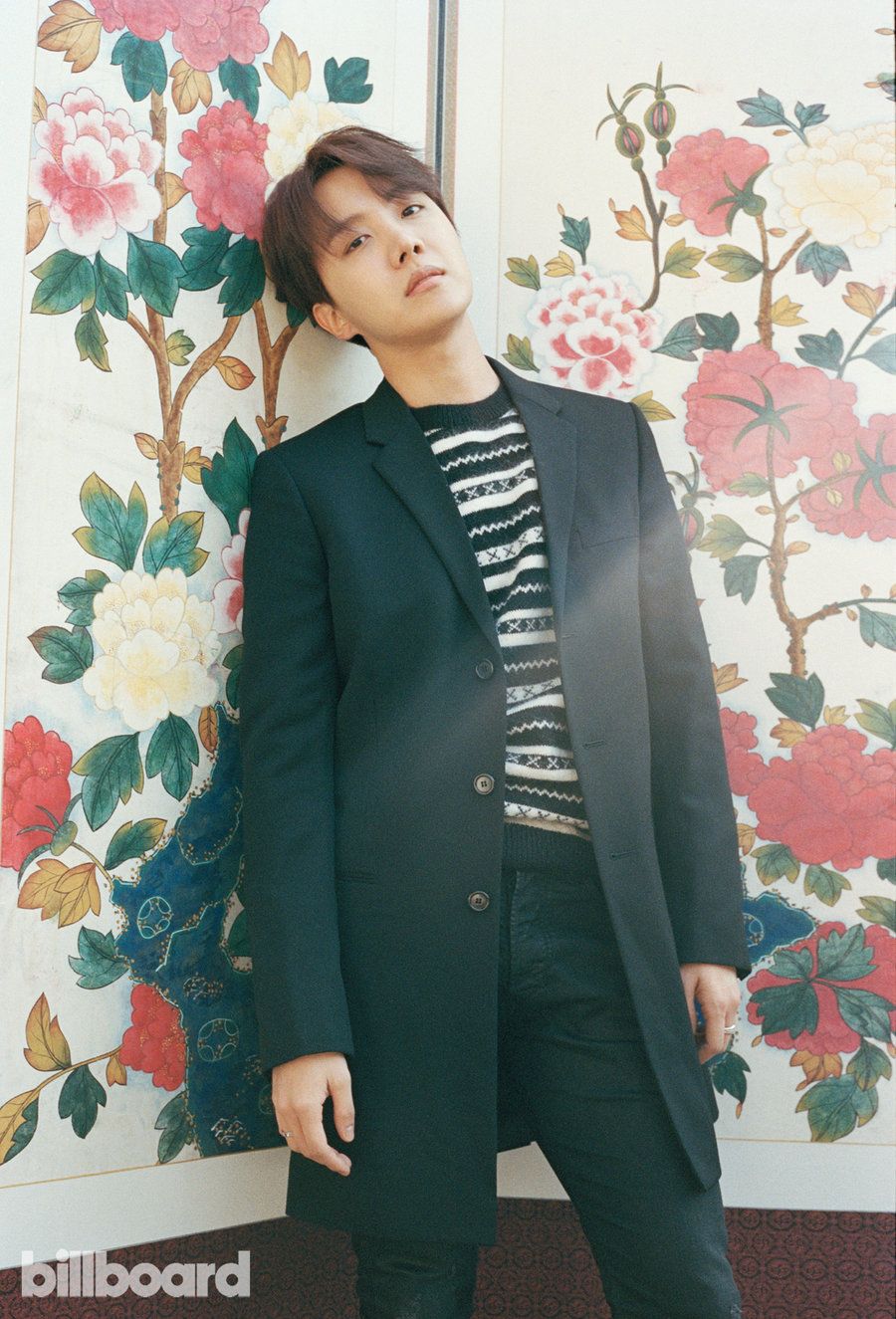 JK BTS cappotto nero, 900x1325 Verticale, Telefono