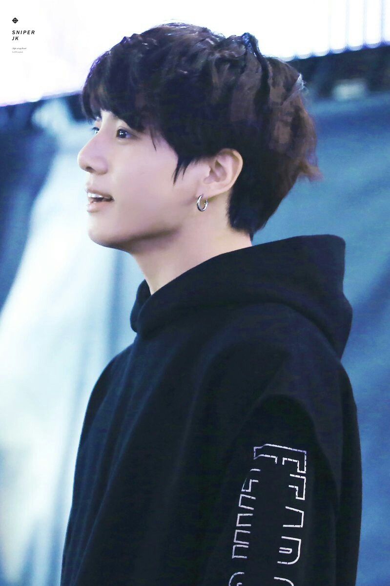 Jungkook BTS felpa nera, 799x1200 Verticale, Android
