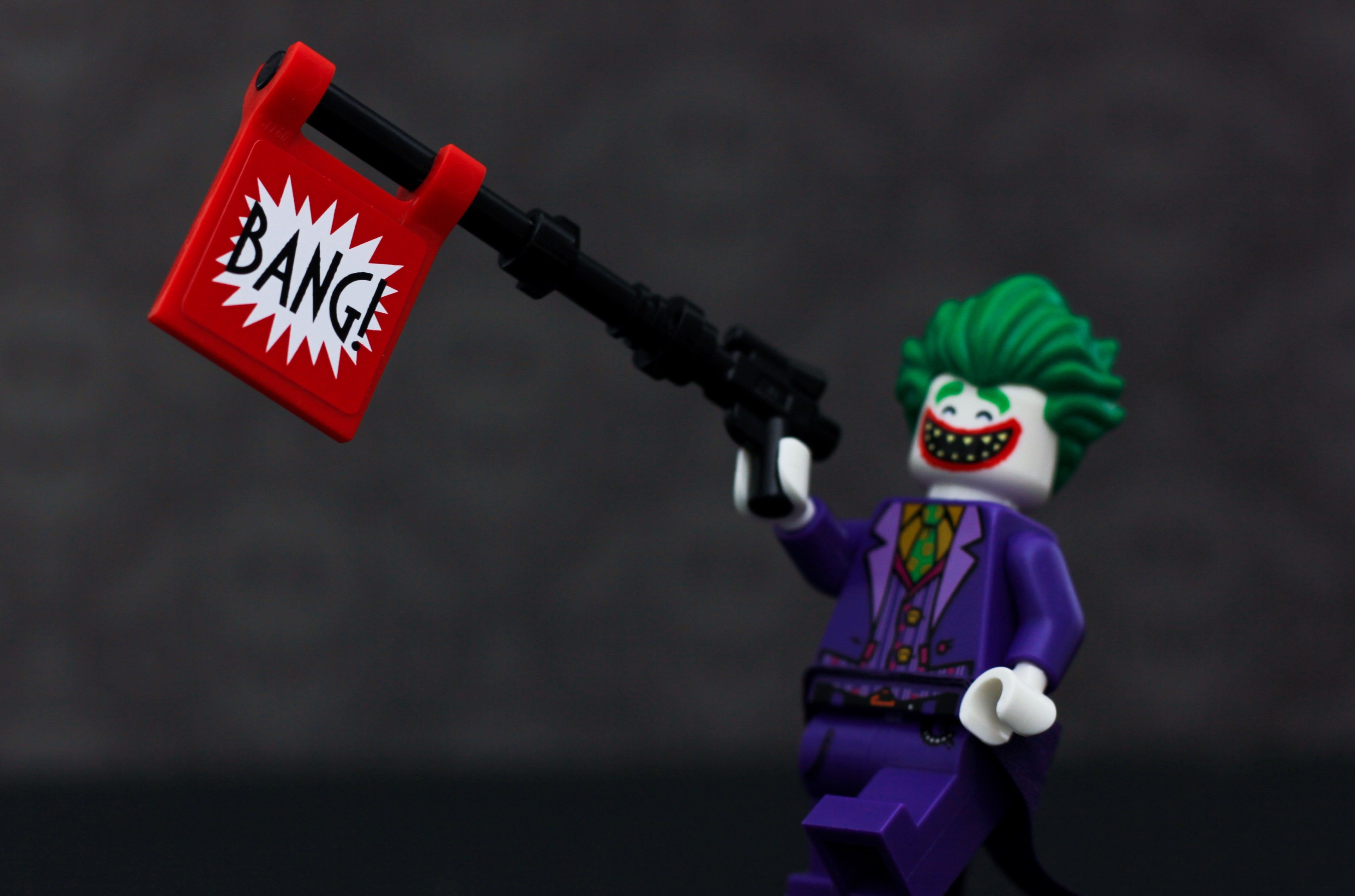 Joker Lego con pistola bang, 3840x2540 4K, PC Desktop