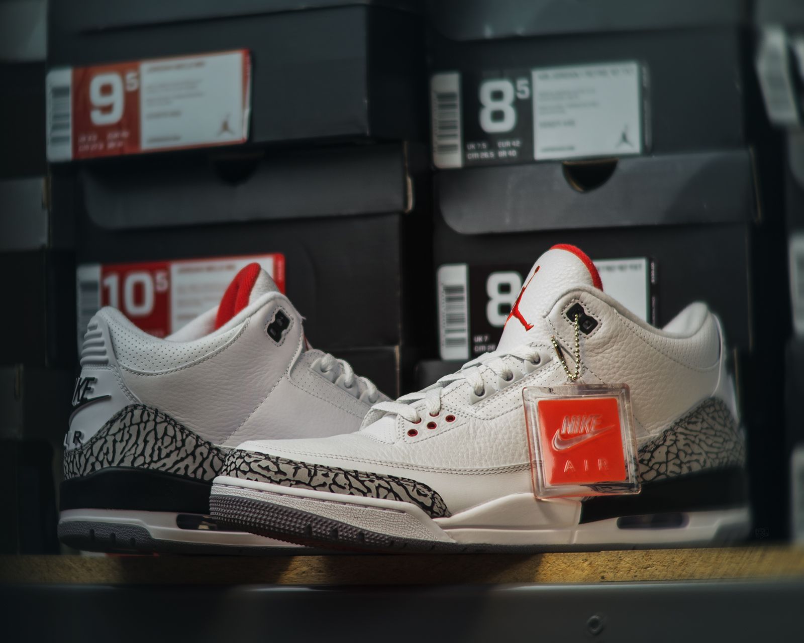 Air Jordan 3 sneaker bianche, 1600x1280 HD Ready, Acer Nitro