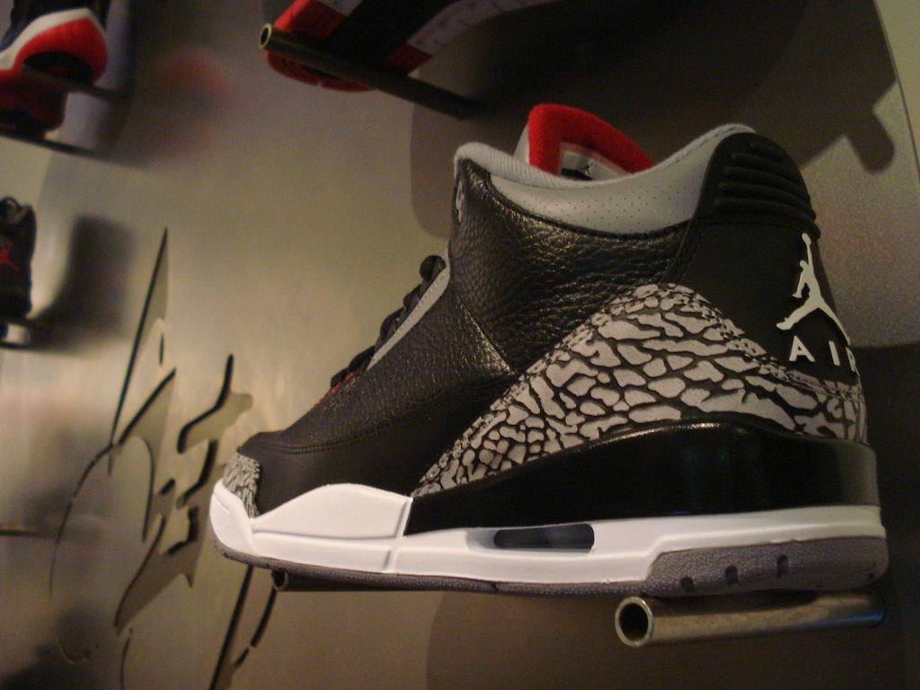 Air Jordan 3 nera cemento, 1024x768 HD, Laptop