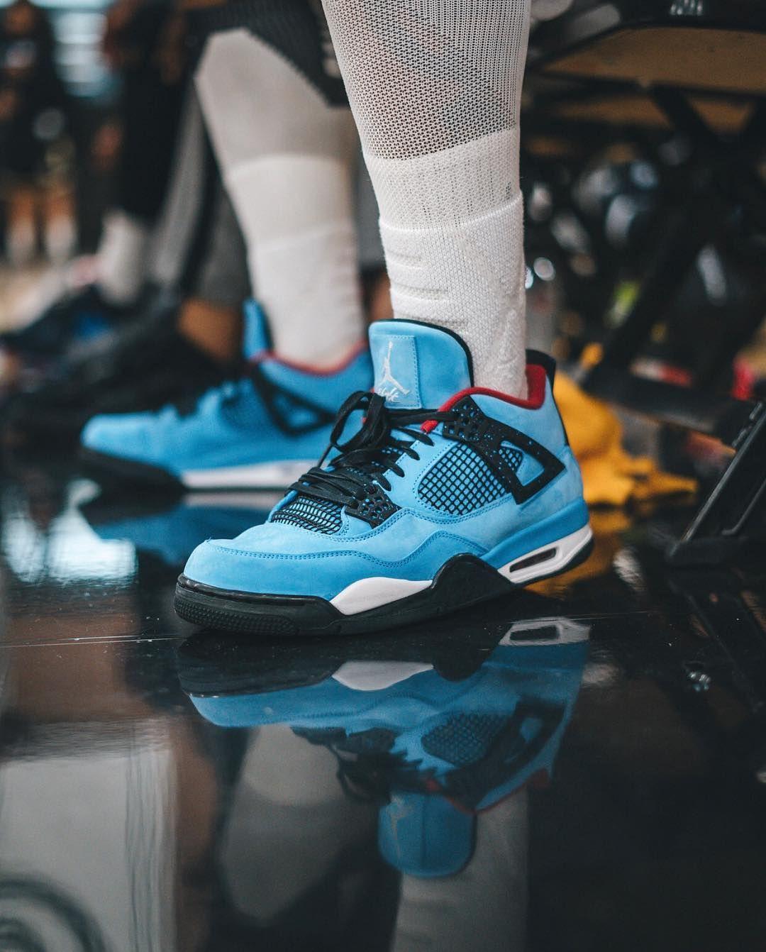 Jordan 4 Travis Scott blu, rapper, 1080x1342 Verticale, Mobile
