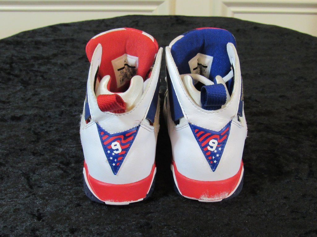Sneaker Jordan mimetica su fiamme, 1920x1080 Full HD 1080p, PC Desktop