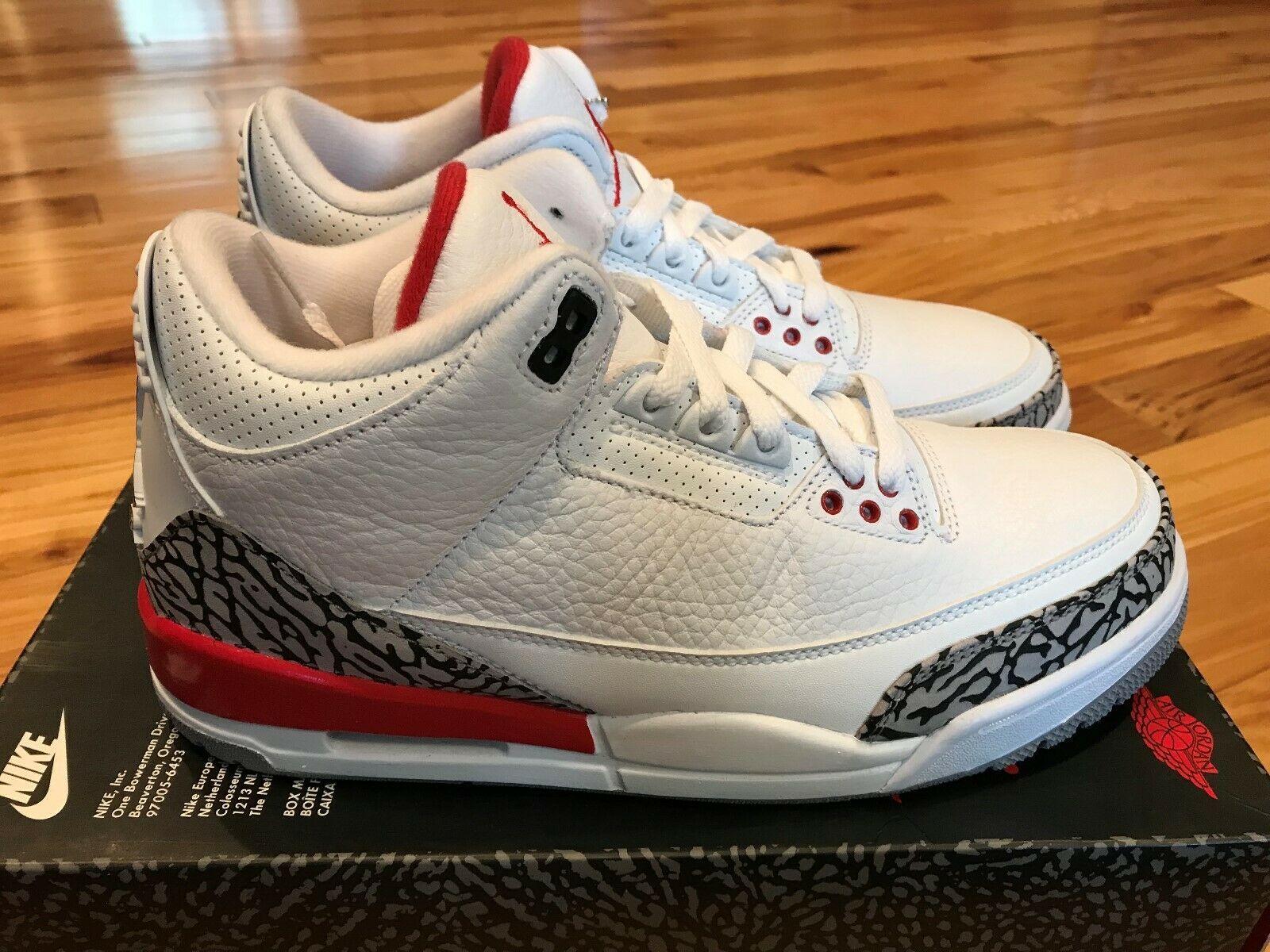 Nike Air Jordan 3 Retro bianche, swoosh, 1600x1200 HD, Desktop