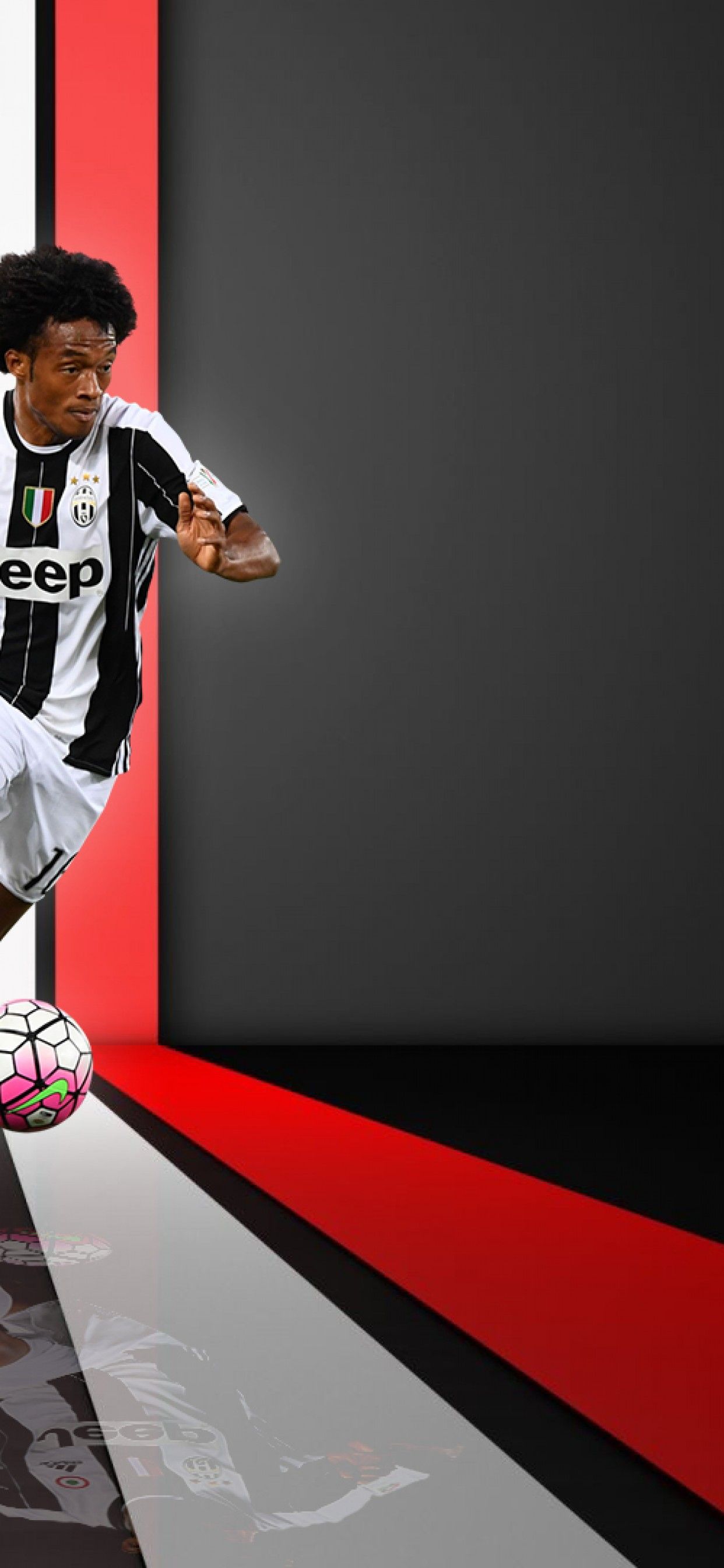 Calciatore Juventus con pallone, 1242x2688 Verticale, iPhone Air