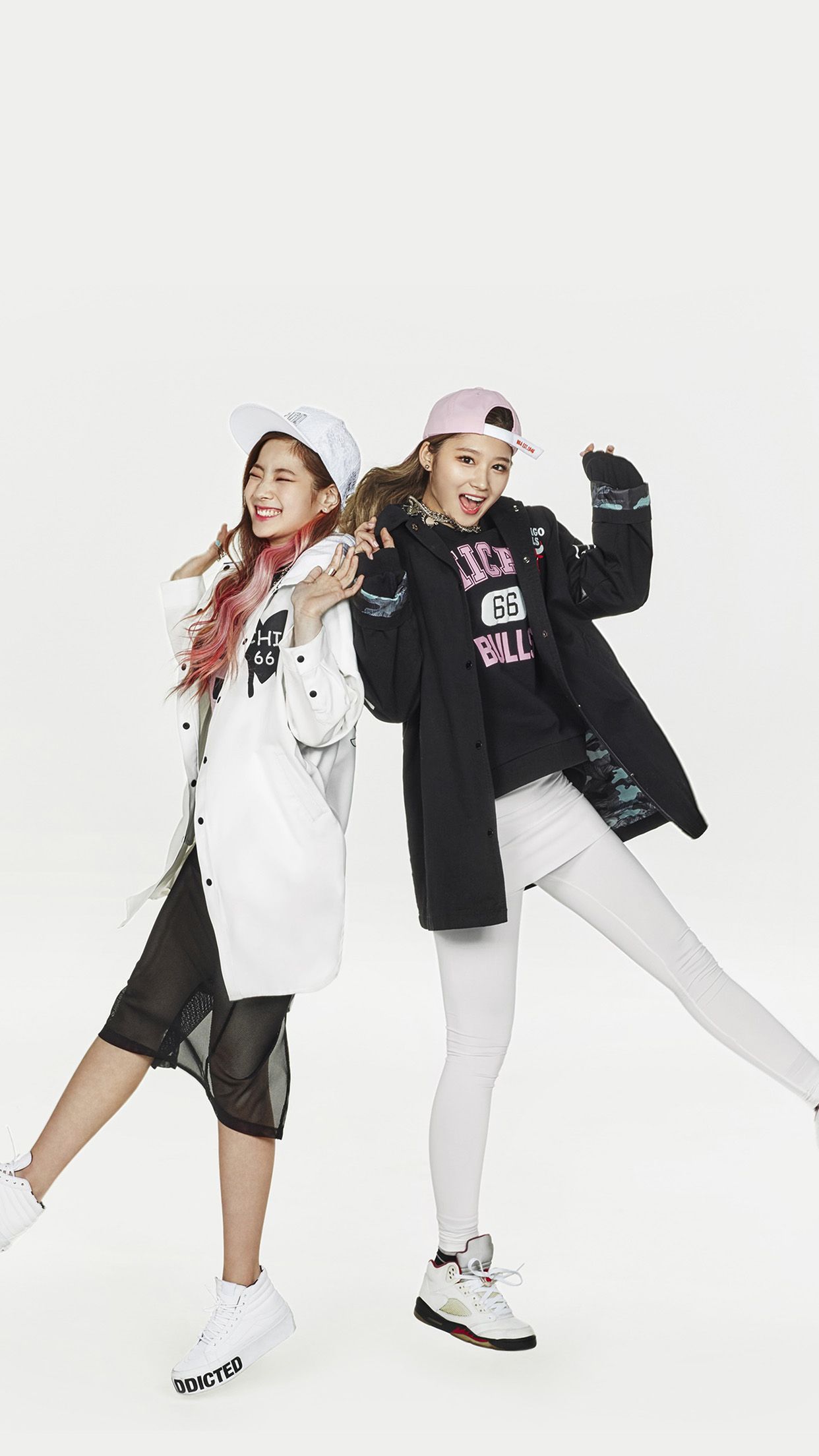 Due ragazze k-pop pose, 1242x2208 Full HD Verticale, Google Pixel