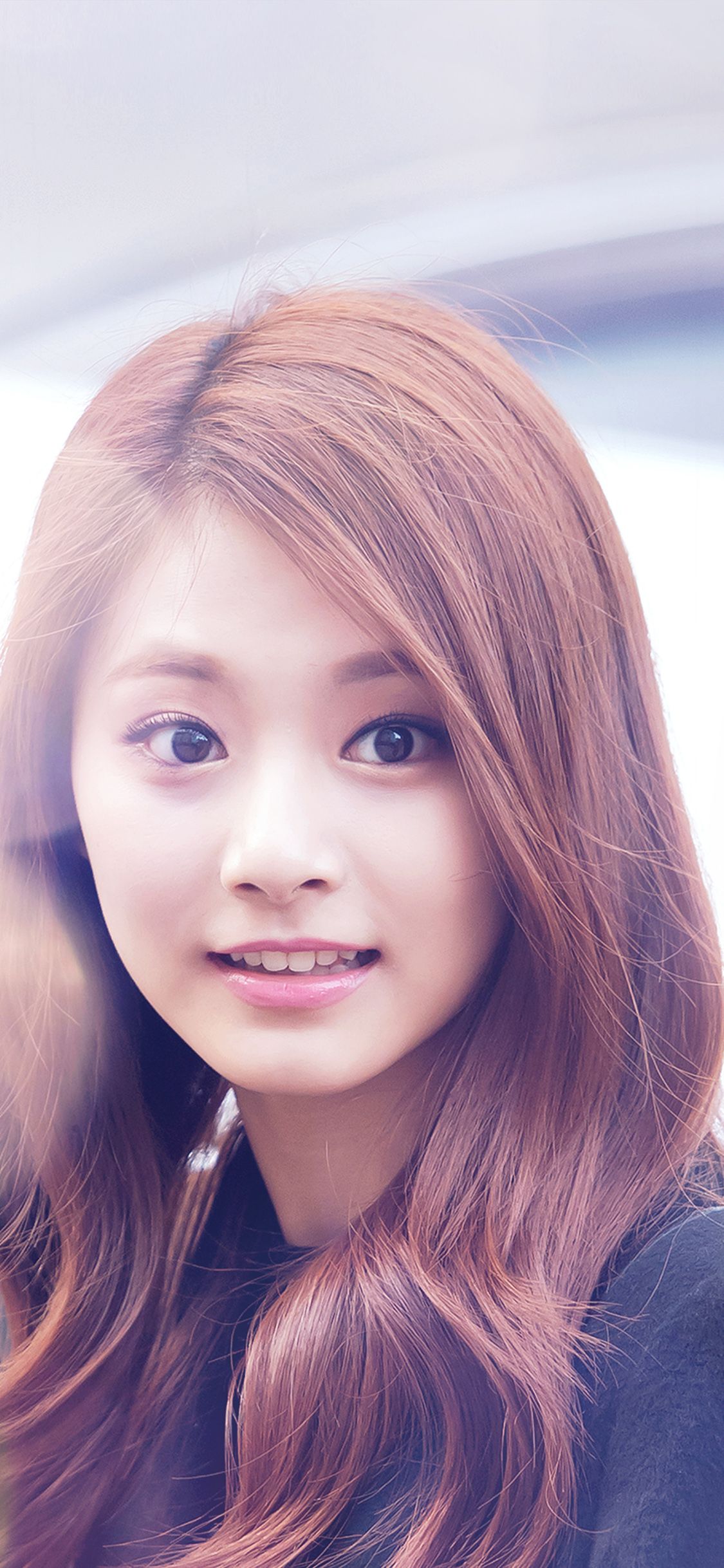 Tzuyu Twice sorridente, 1125x2436 Verticale, Mobile