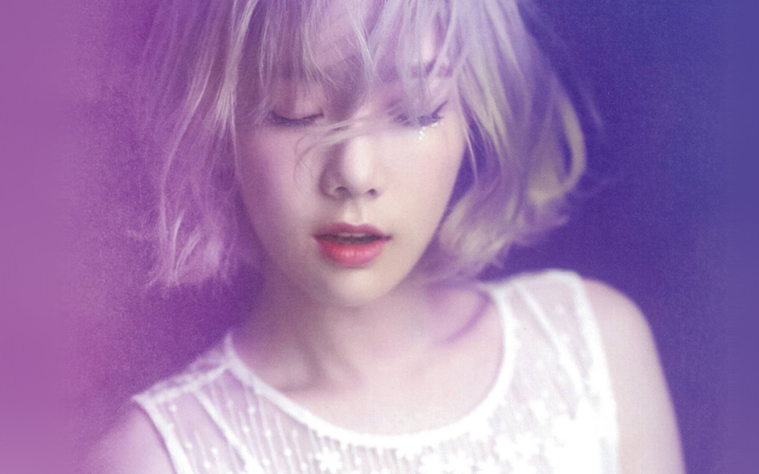 Ragazza k-pop capelli argento, 2560x1600 2K, Acer Nitro