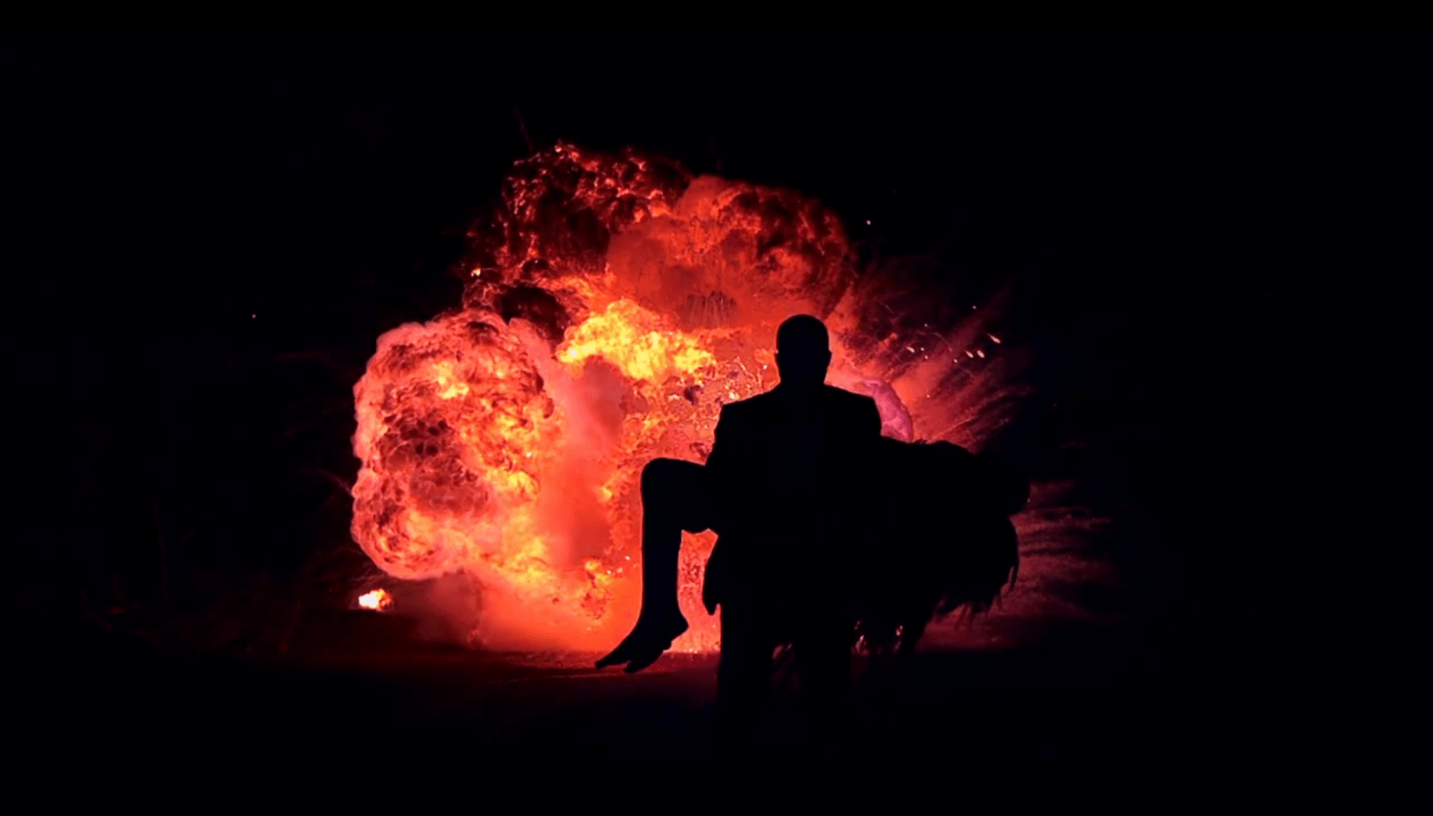 Silhouette uomo esplosione fuoco, 1600x911 HD, PC