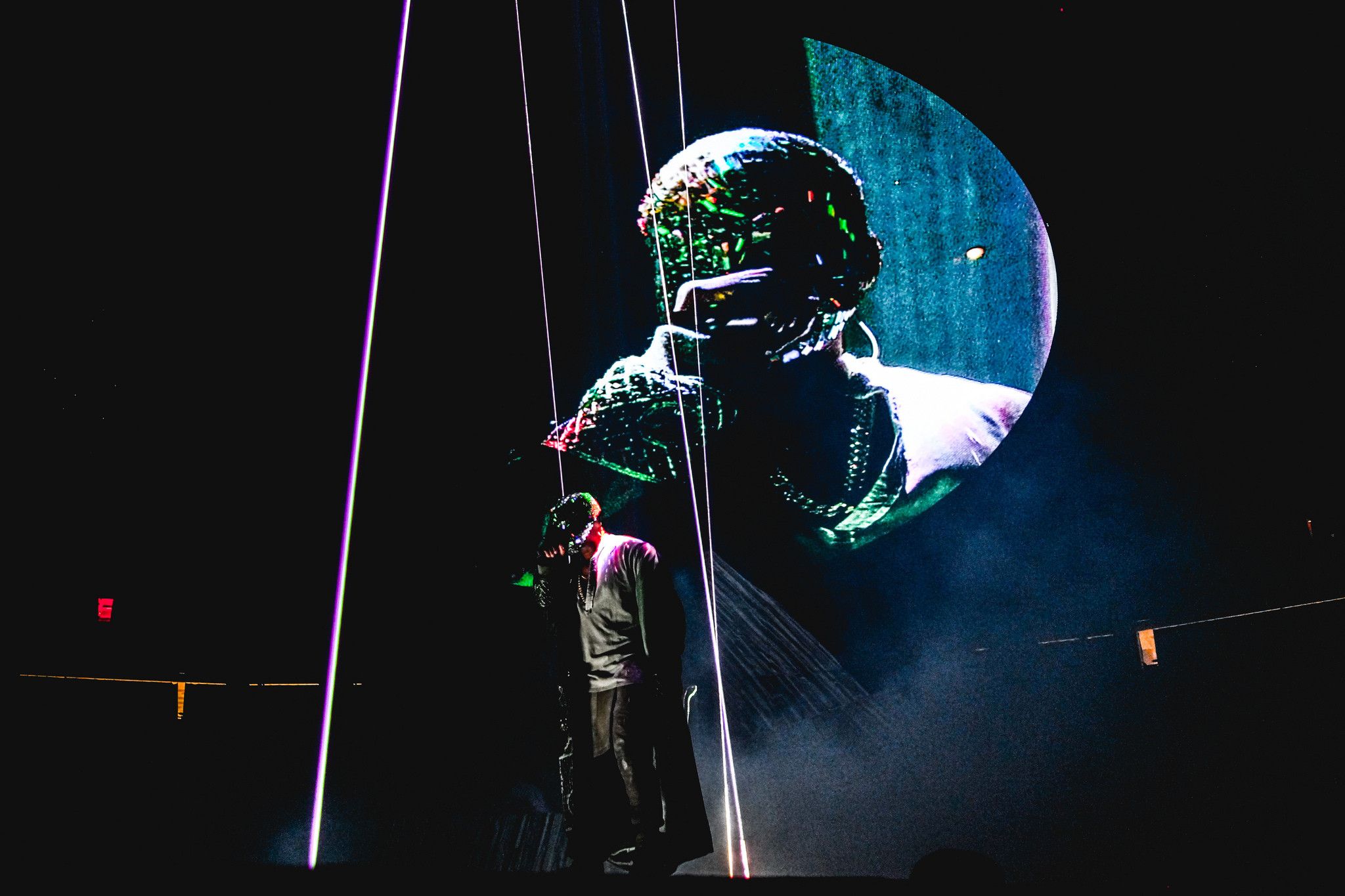 Concerto Yeezus Tour Kanye West, 2048x1365 Hi-Res, Desktop