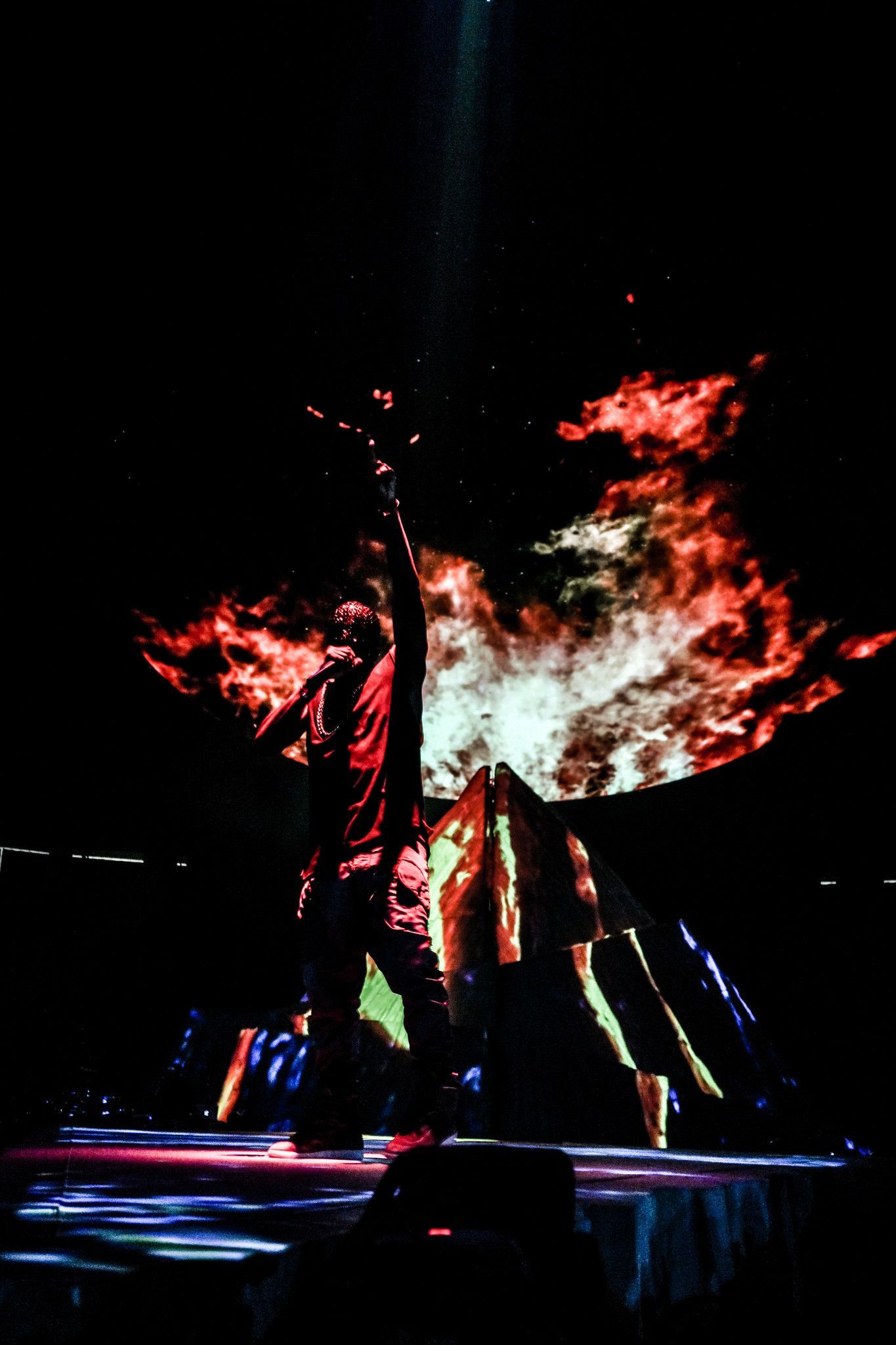 Kanye West maschera Yeezus, 1280x1896 Verticale, Mobile