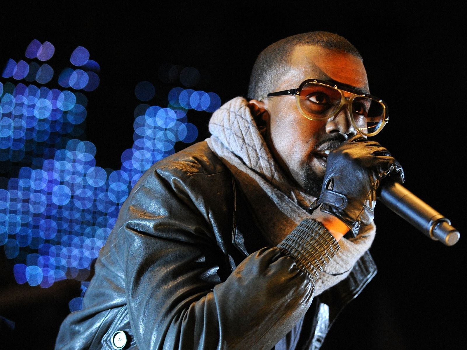 Kanye West concerto luci sceniche, 1336x2376 Full HD Verticale, iPhone