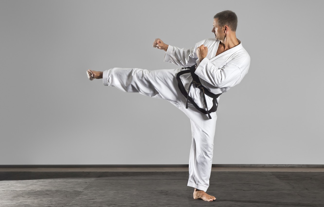 Uomo calcio karate kimono bianco, 1332x850 HD, Desktop