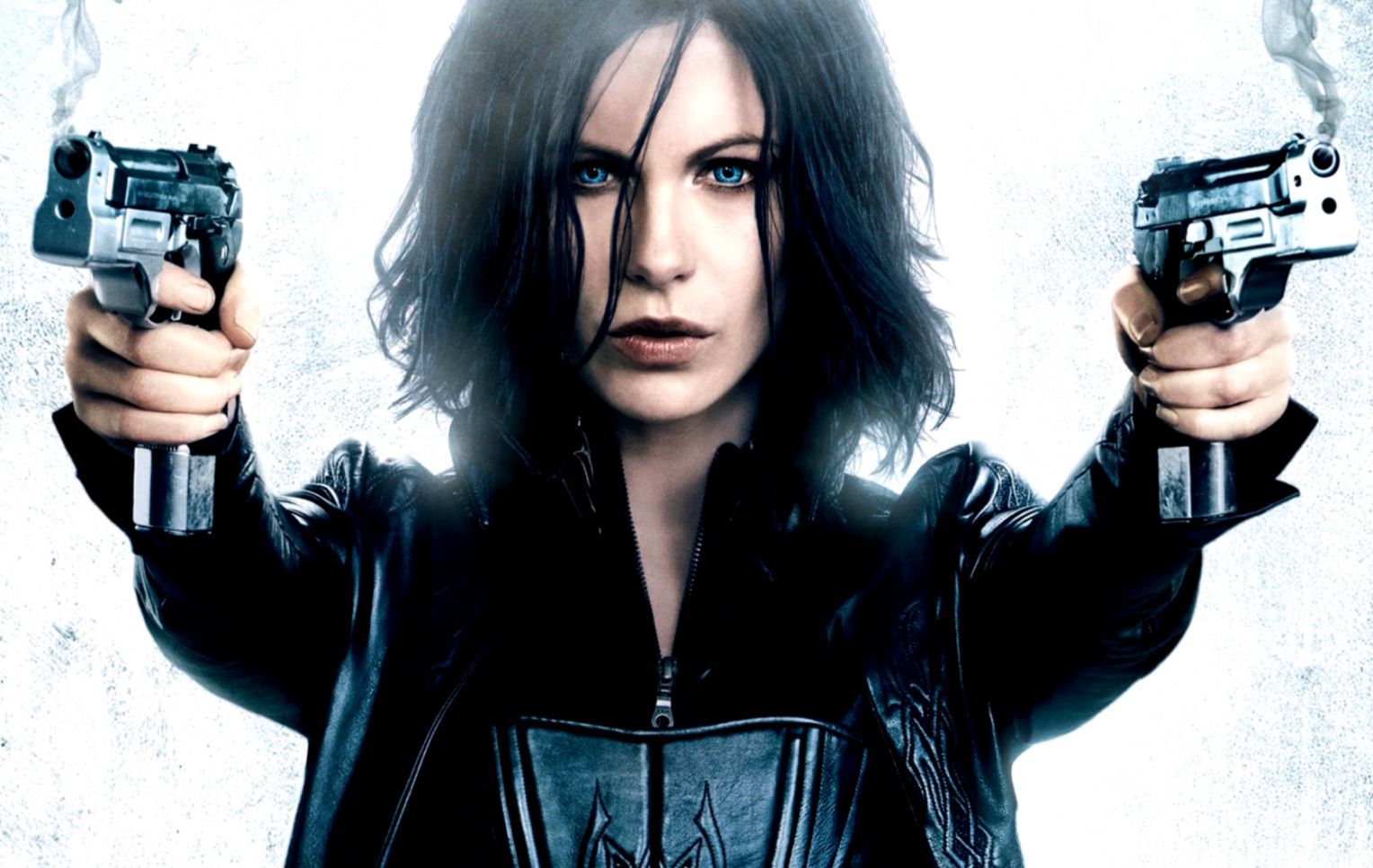 Selene Underworld con pistole, 1528x966 720p, Lenovo Legion