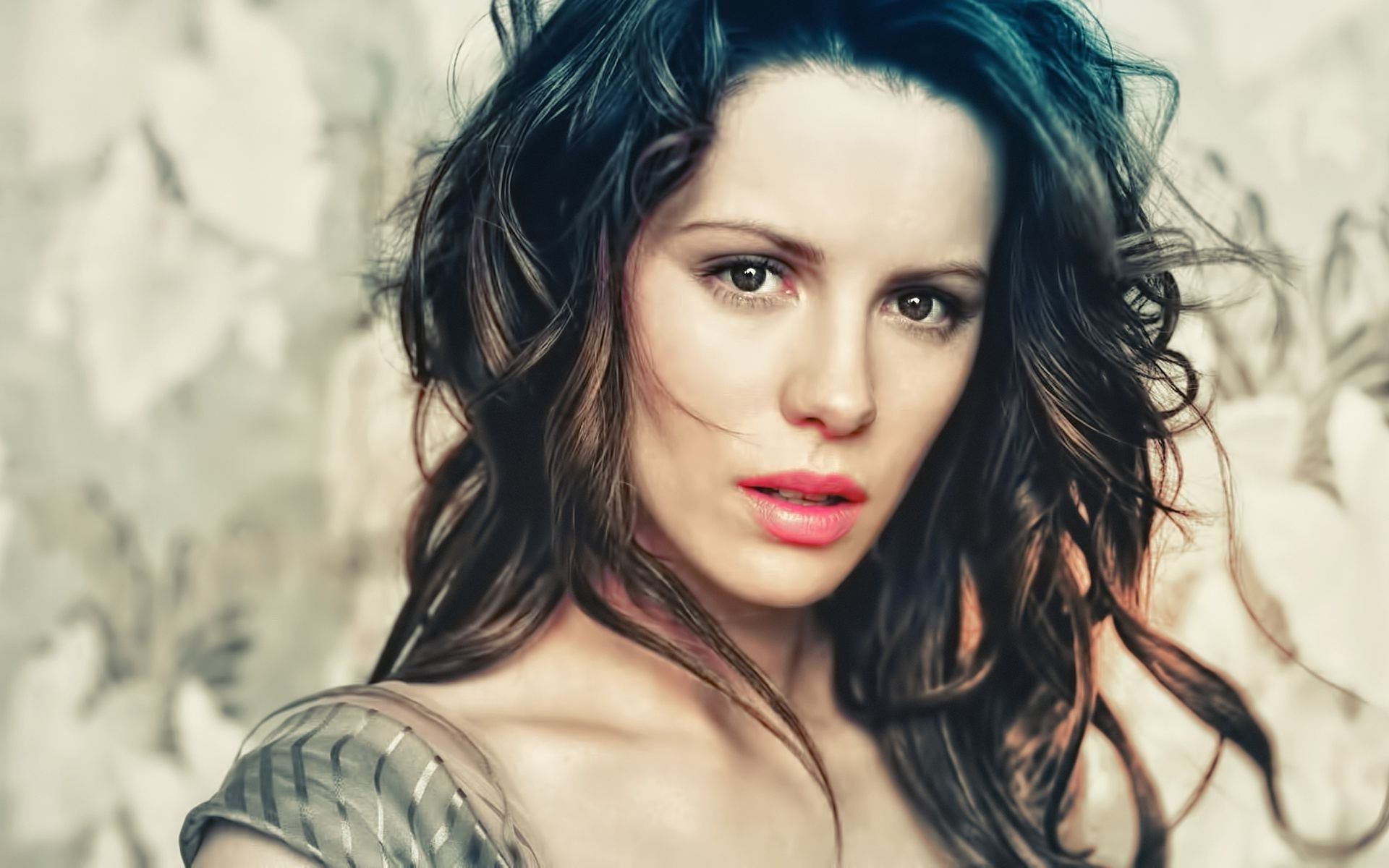 Kate Beckinsale ritratto capelli mossi, 1920x1200 Full HD+, Laptop