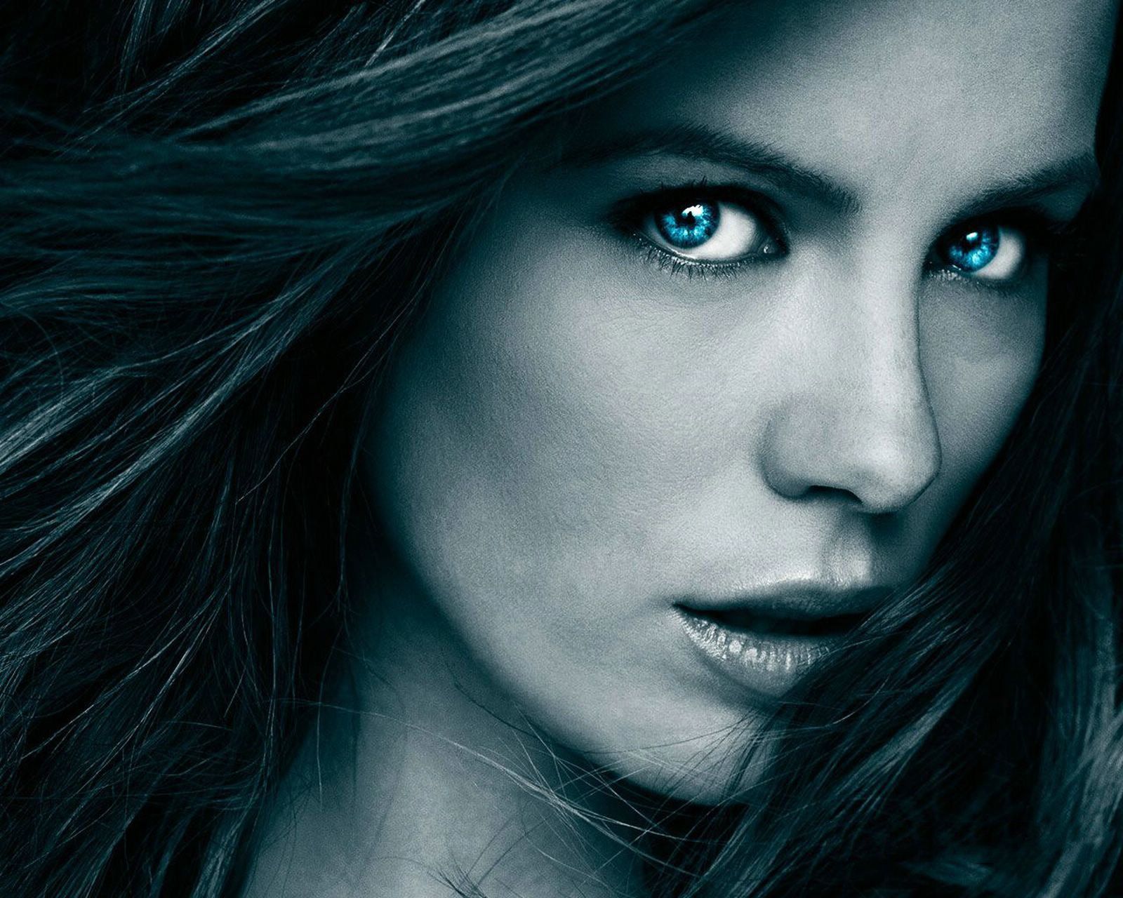 Kate Beckinsale ritratto occhi azzurri, 1600x1280 900p, MacBook Air
