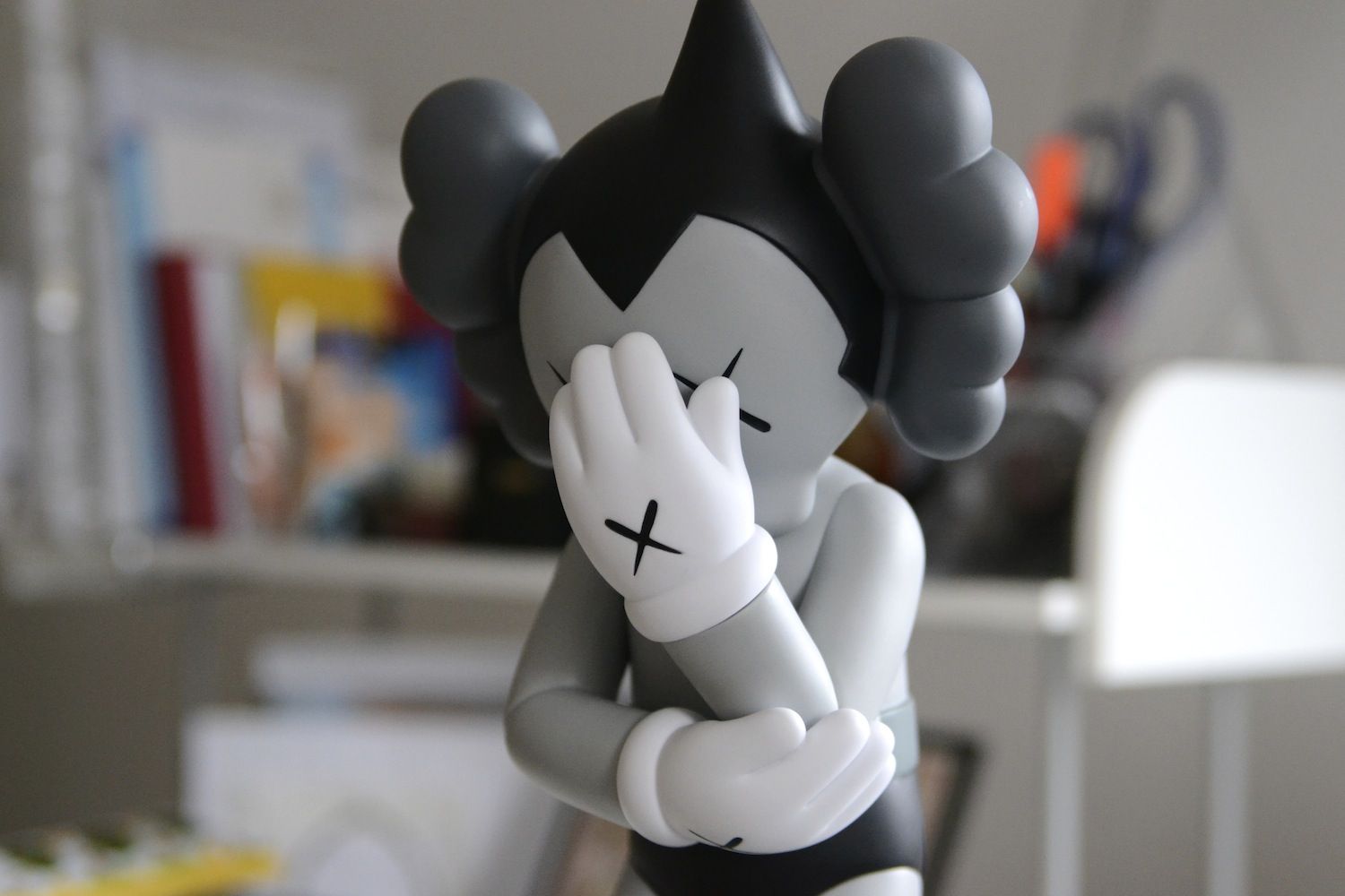 Figure KAWS Astro Boy grigio, 1500x1000 HD, Desktop