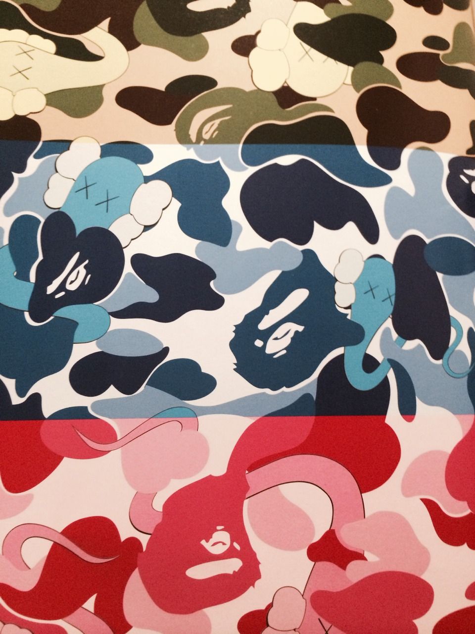 Figure KAWS con t-shirt, 1920x1080 1080p, Desktop