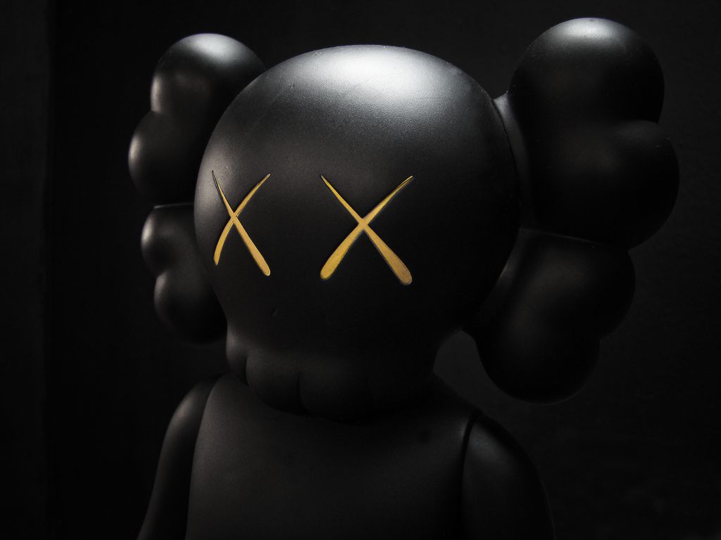 Figura KAWS nera occhi X, 1024x768 HD, iMac