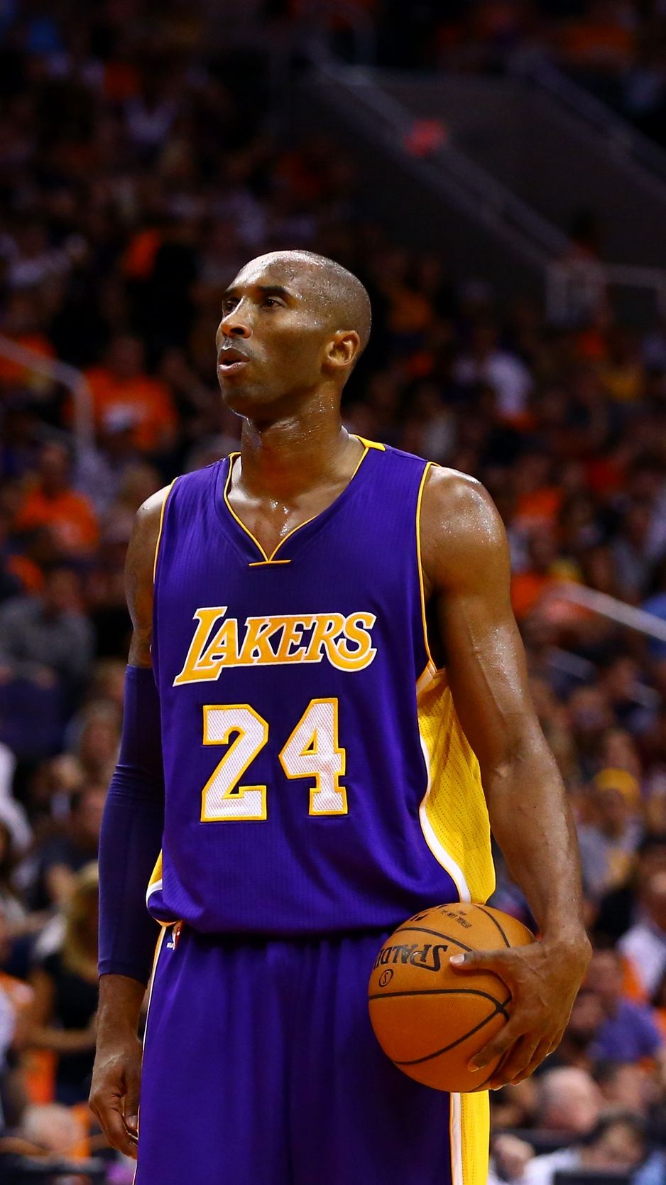 Kobe Bryant Lakers basket, 938x1668 Verticale, Mobile