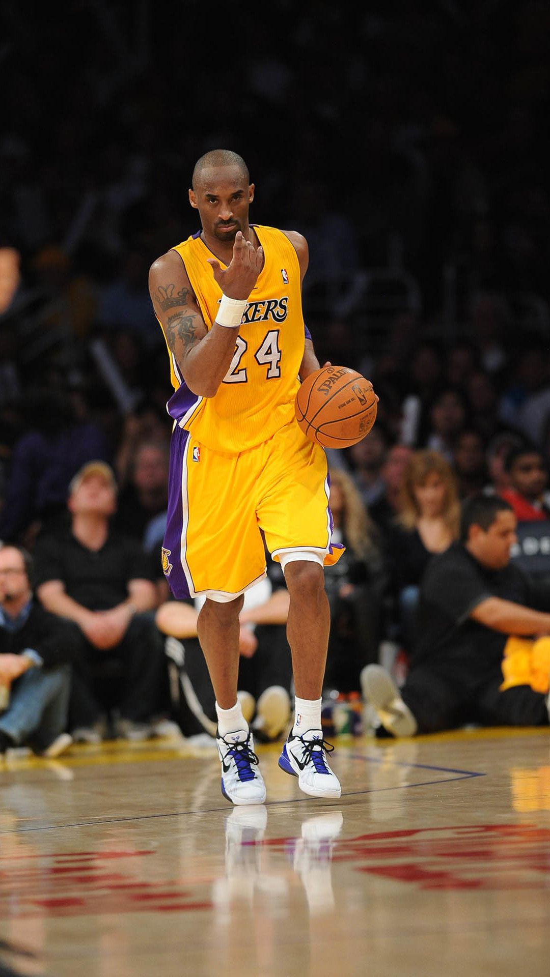 Kobe Bryant Lakers basket, 1080x1920 Full HD Verticale, iPhone Plus
