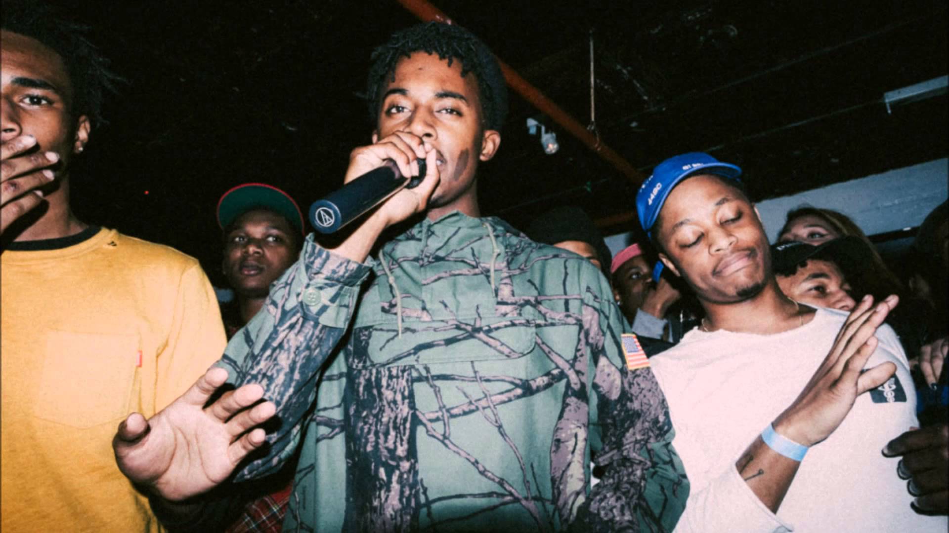 Playboi Carti Supreme occhiali, 800x1199 Verticale, POCO