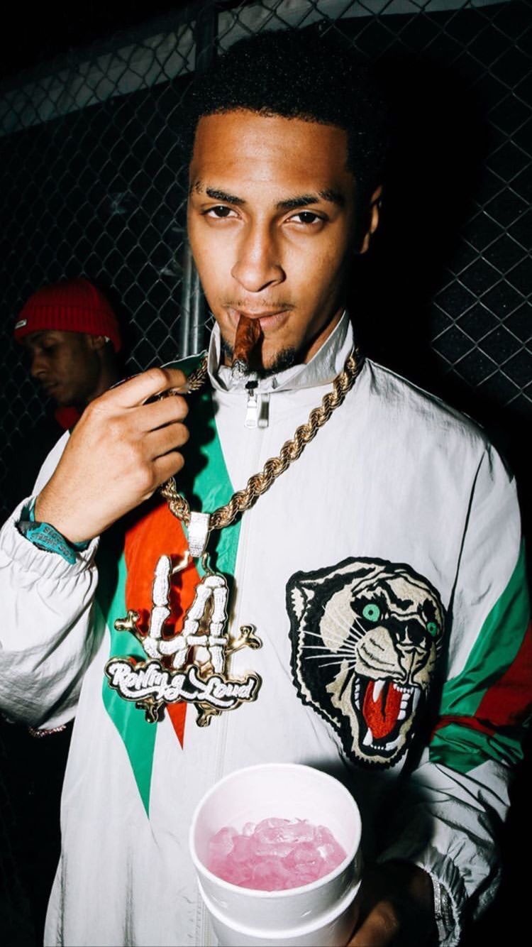 Rapper in tuta rossa, 1024x768 HD, Laptop