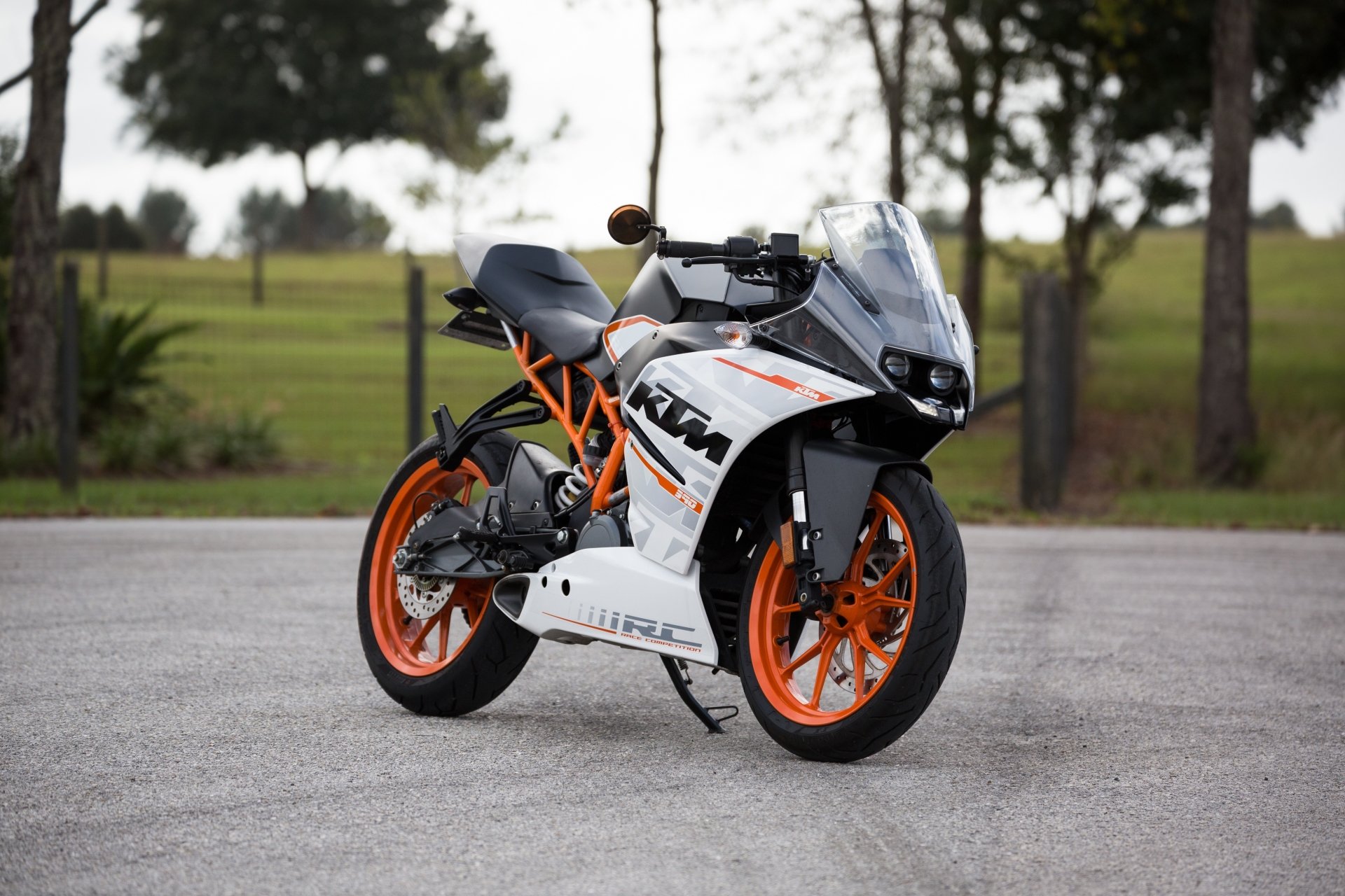 Moto sportiva KTM RC, 1920x1280 WUXGA, PC