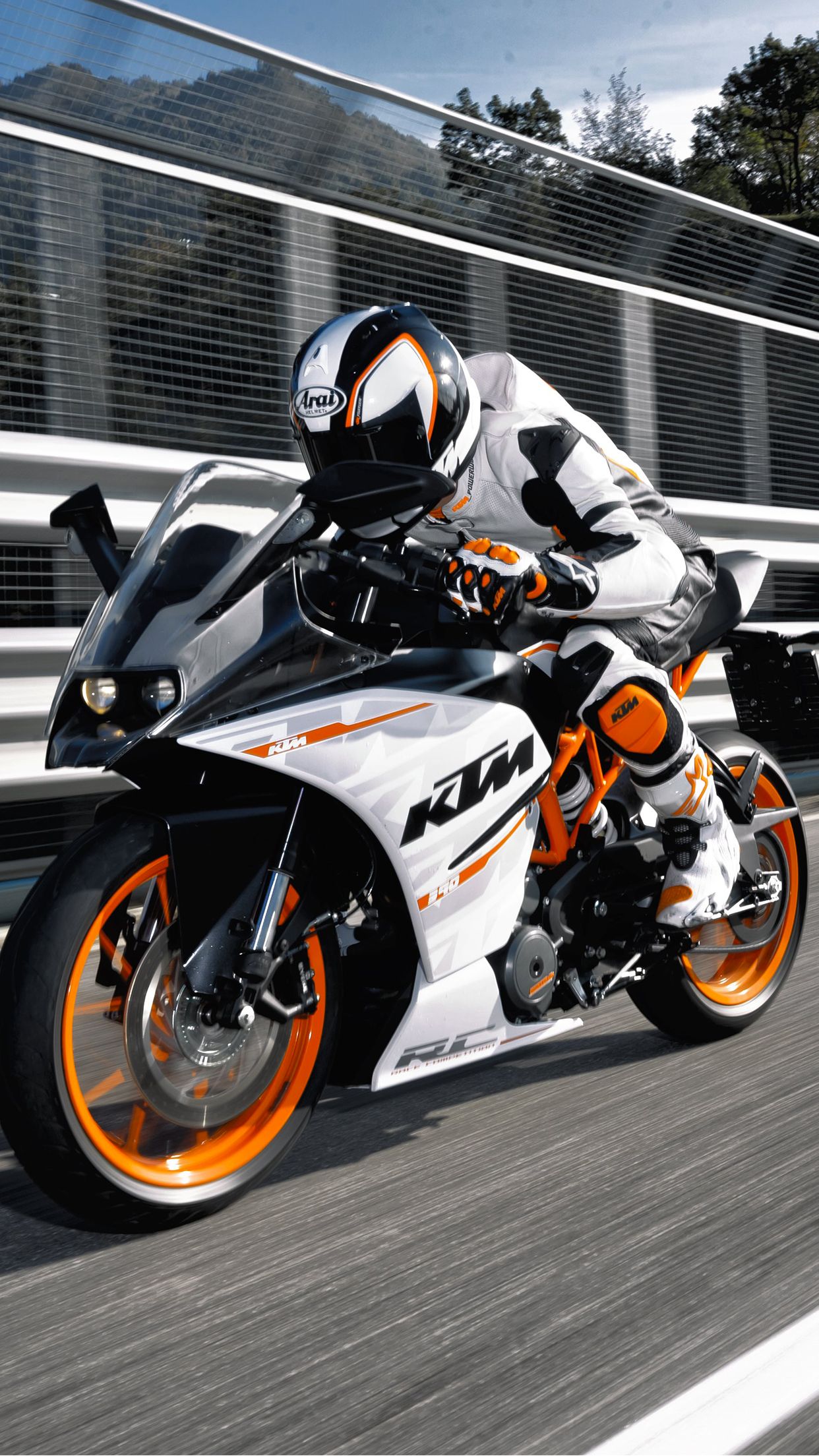 Moto sportiva KTM arancione bianca, 1242x2208 Verticale, Xiaomi