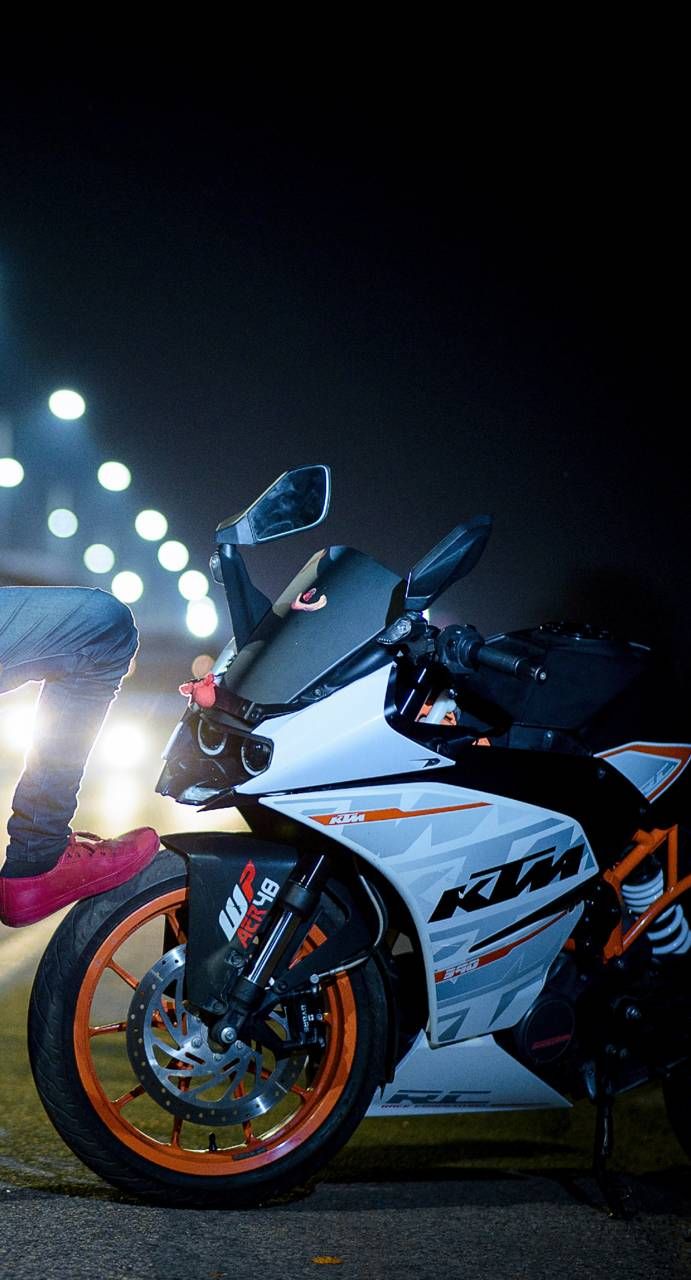 Moto KTM bianca notturna, 691x1280 Full HD Verticale, iPhone
