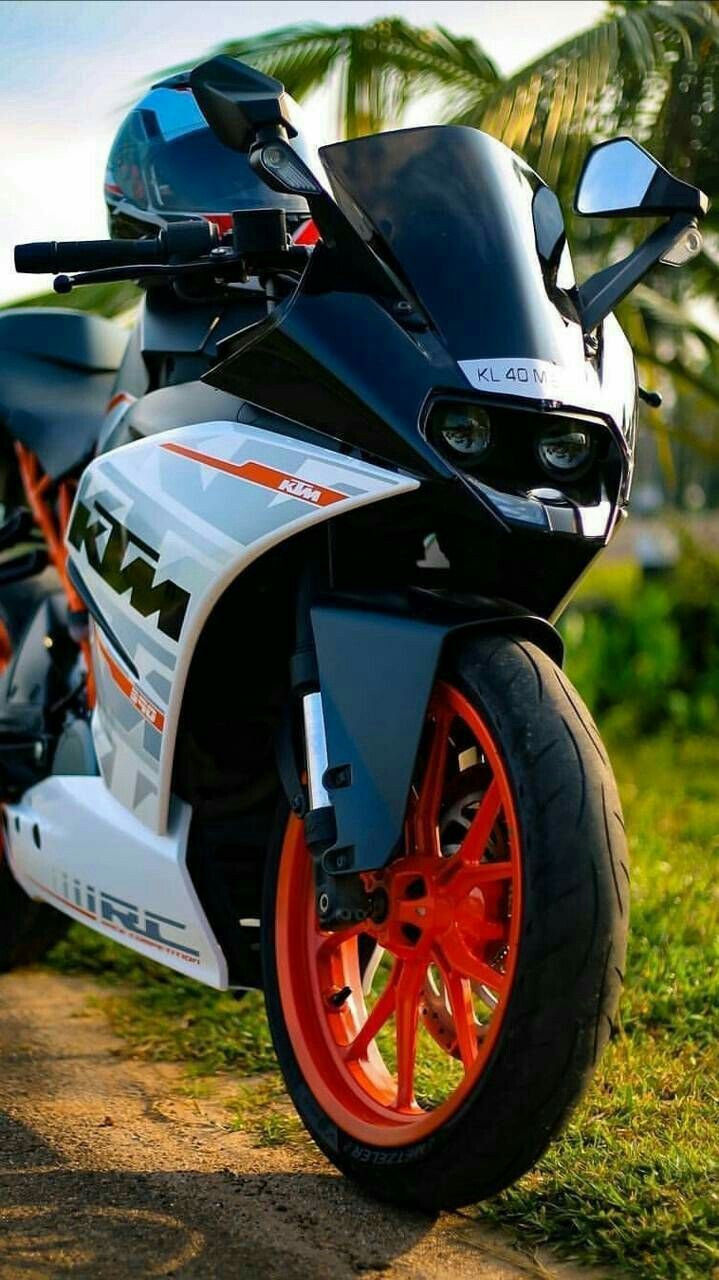 Moto KTM RC sportiva, 719x1280 Verticale, Telefono