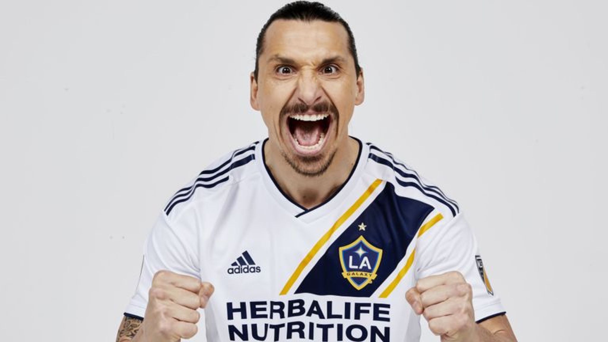 Zlatan Ibrahimovic maglia LA Galaxy, 2048x1152 2K, Desktop