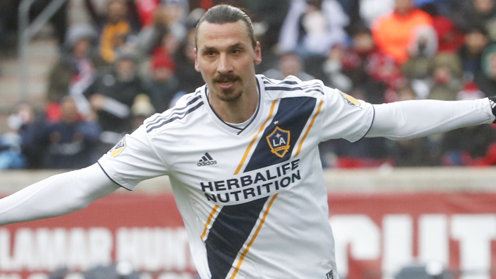 Calciatore LA Galaxy maglia bianca, 1200x800 HD, Desktop