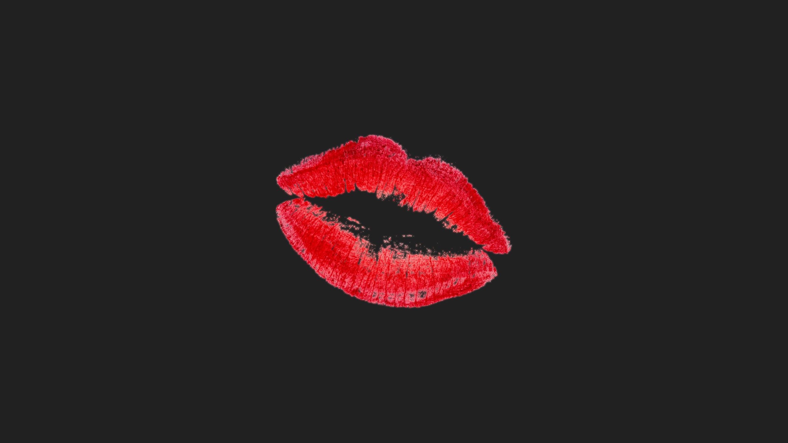 Labbra rosse su sfondo nero, 2560x1440 QHD, Laptop