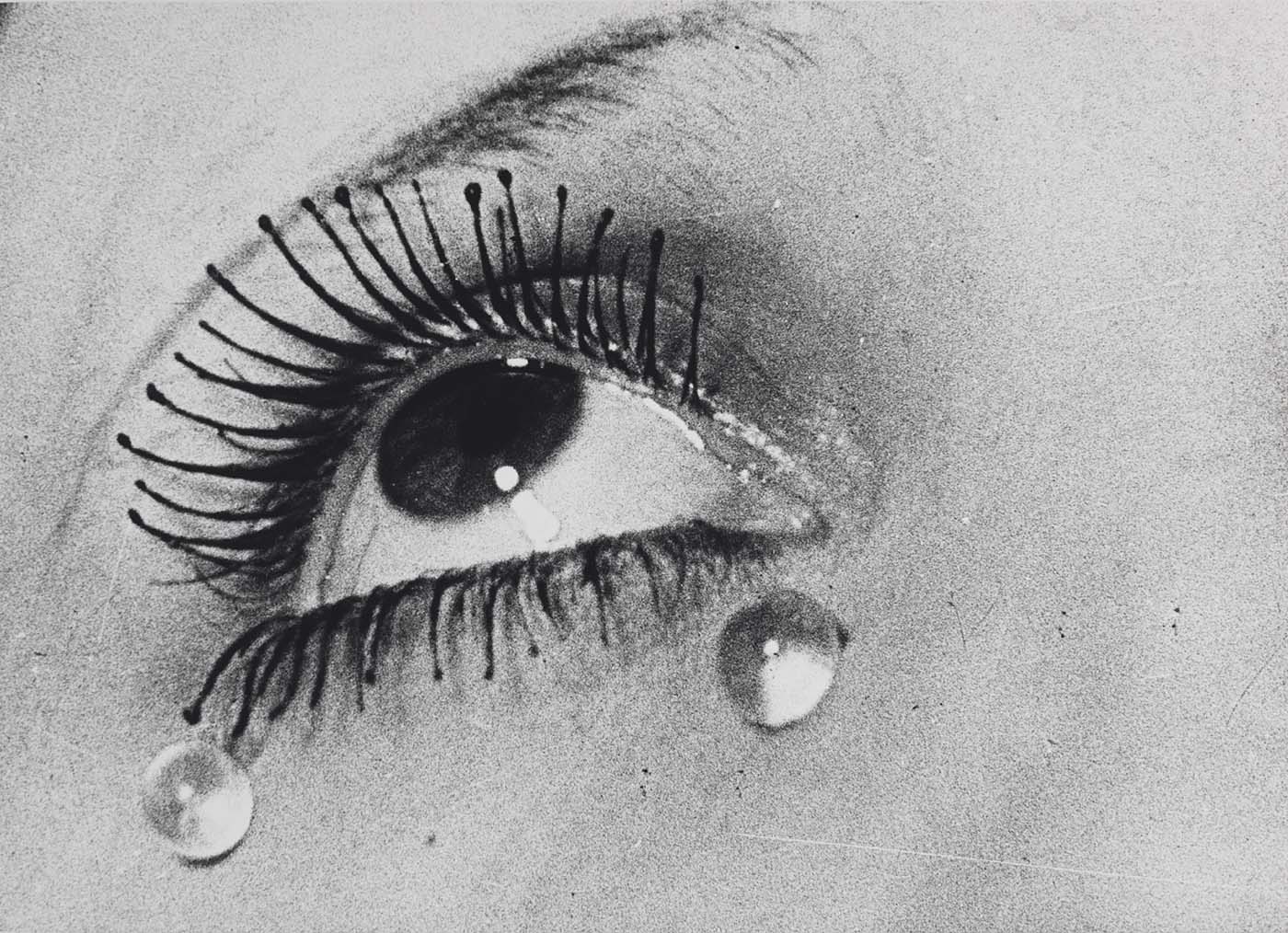 Occhio con lacrime di sangue, 1332x850 720p, PC
